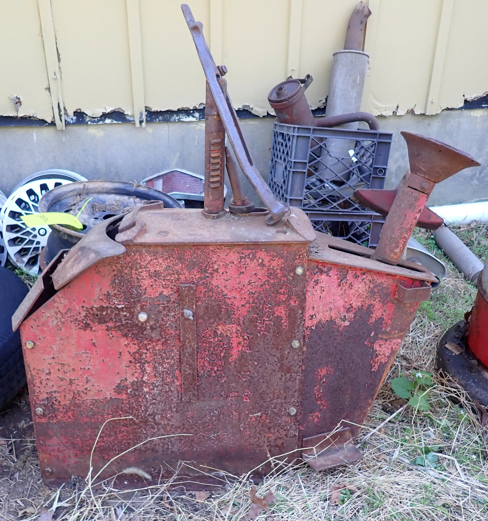 Tire Machine (1 of 2)
