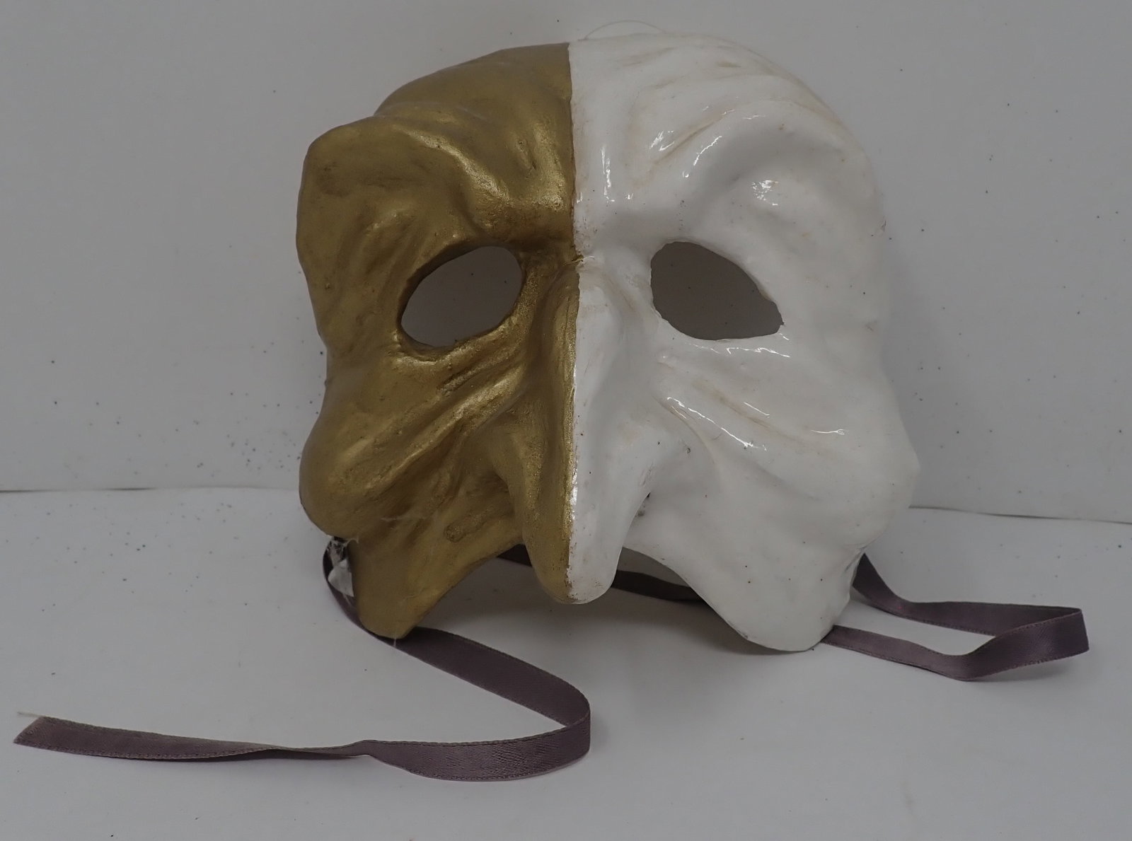 Paper Mache Venetian Mask: Apprx 6 1/2" x 7". Shipping available
