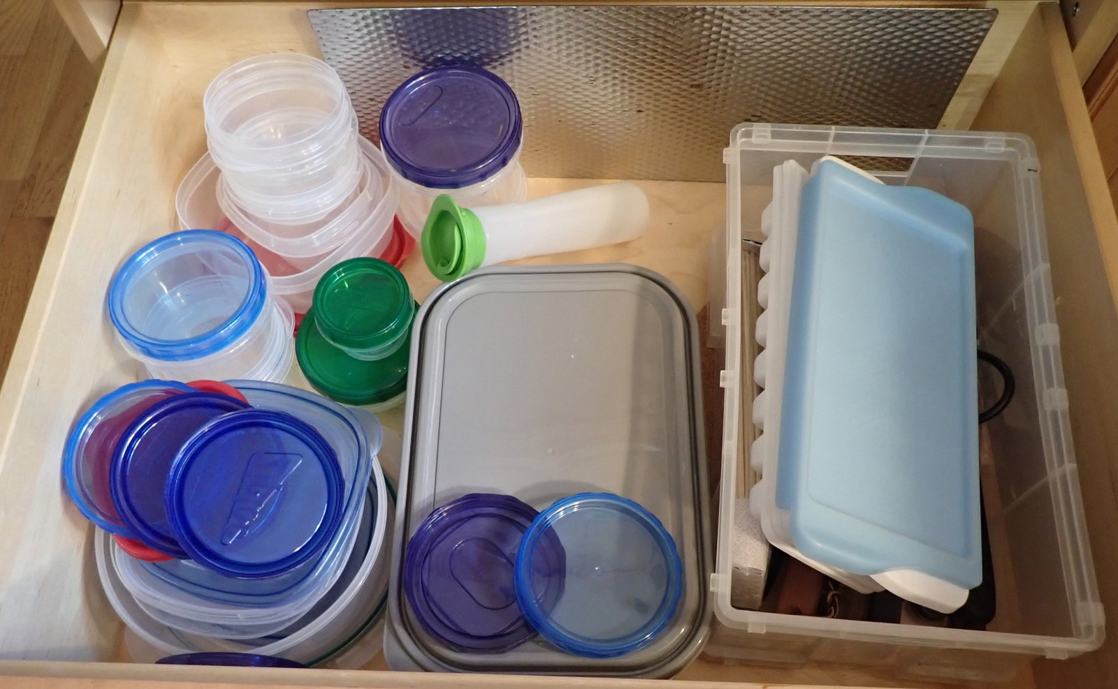 Misc Kitchenware - 3