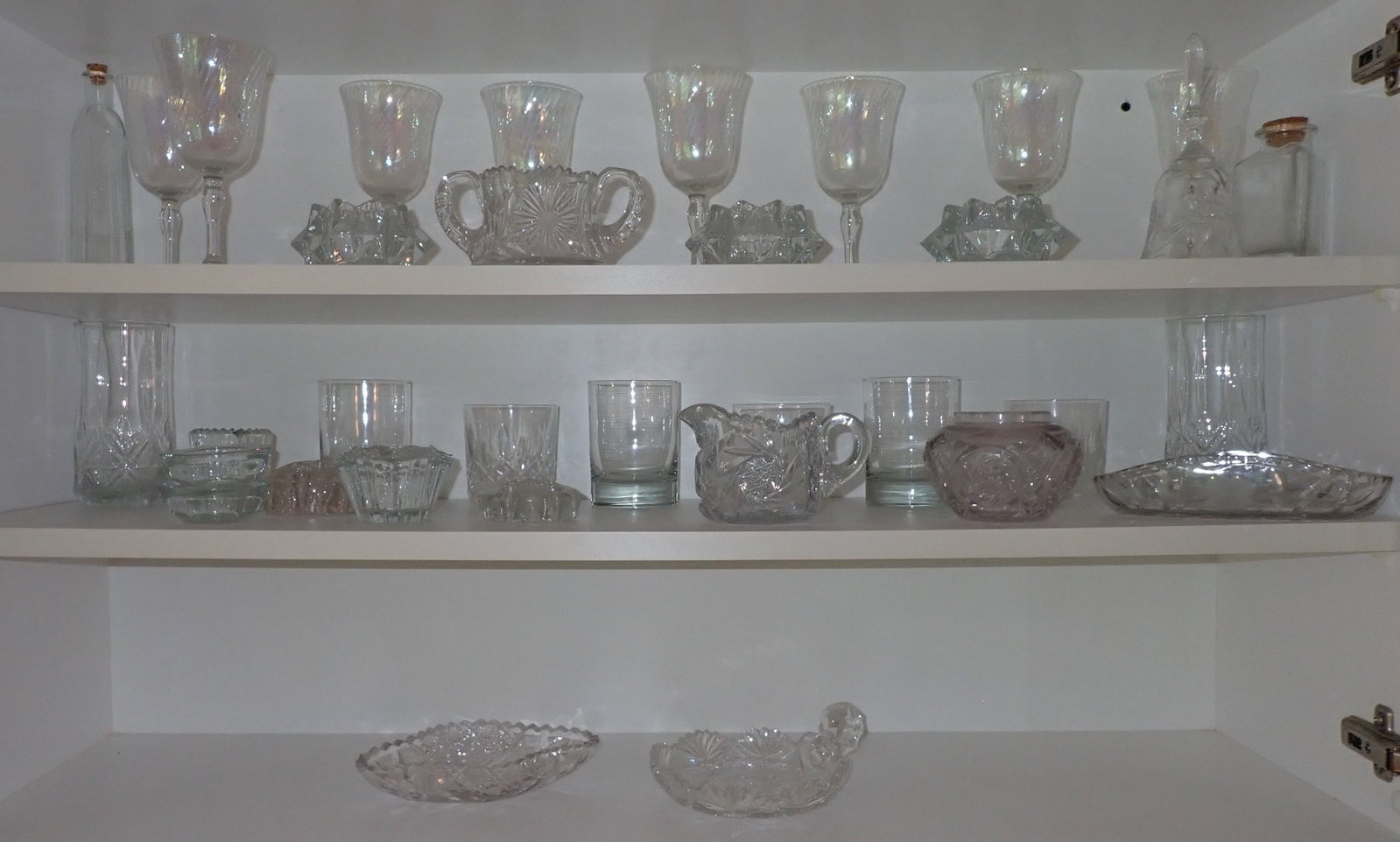 Misc Glassware: Pick up on Day 1 only ! Must take all . No in house shipping !