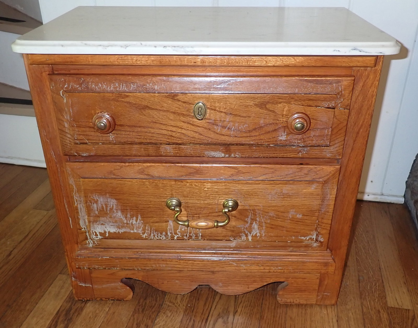 2 Drawer Marble Top Chest: Apprx 16" x 26" x 23 1/2" tall. No in house shipping ! Do not slide on floor !