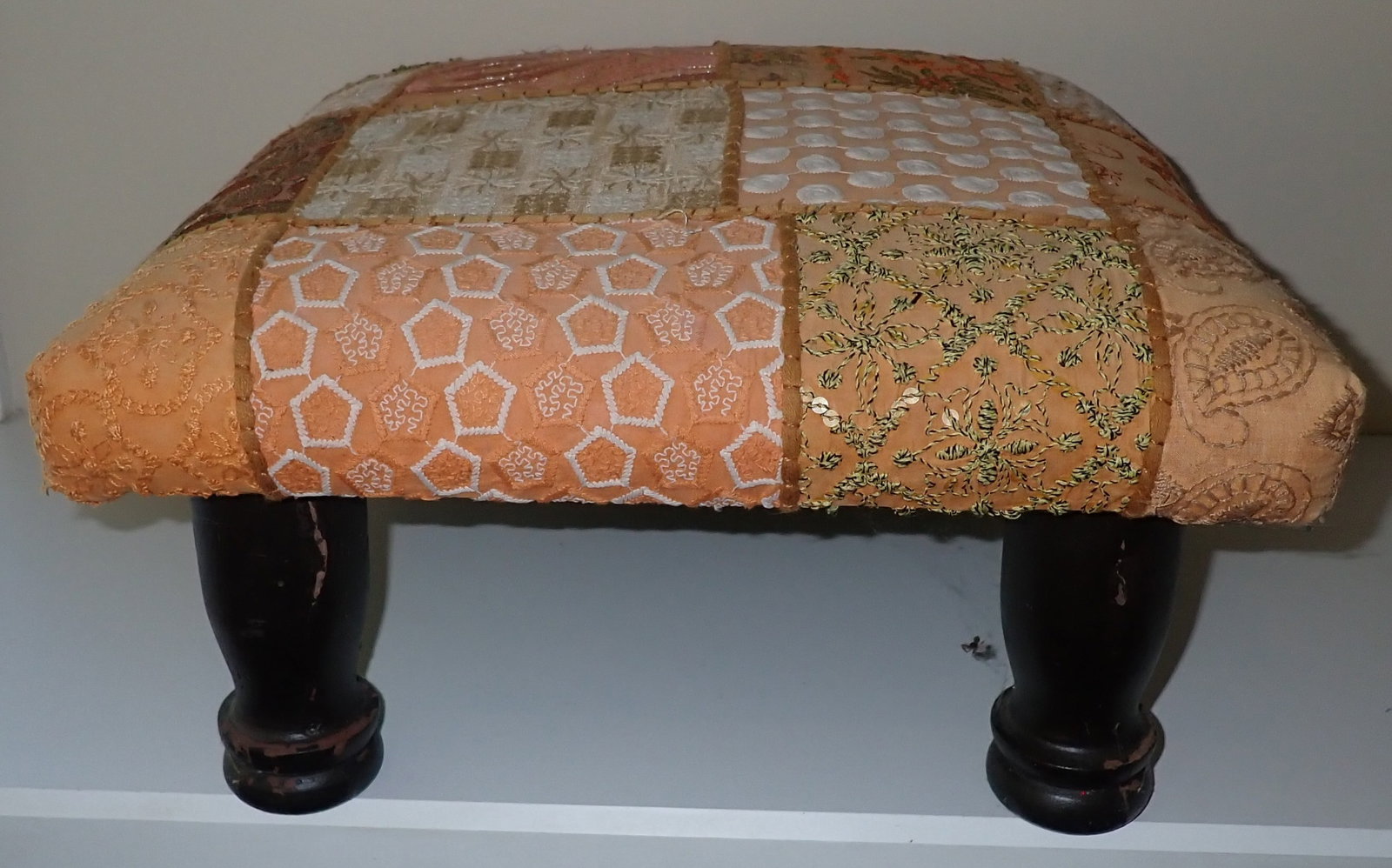 Foot Stool w/ Quilt Top (1 of 3)