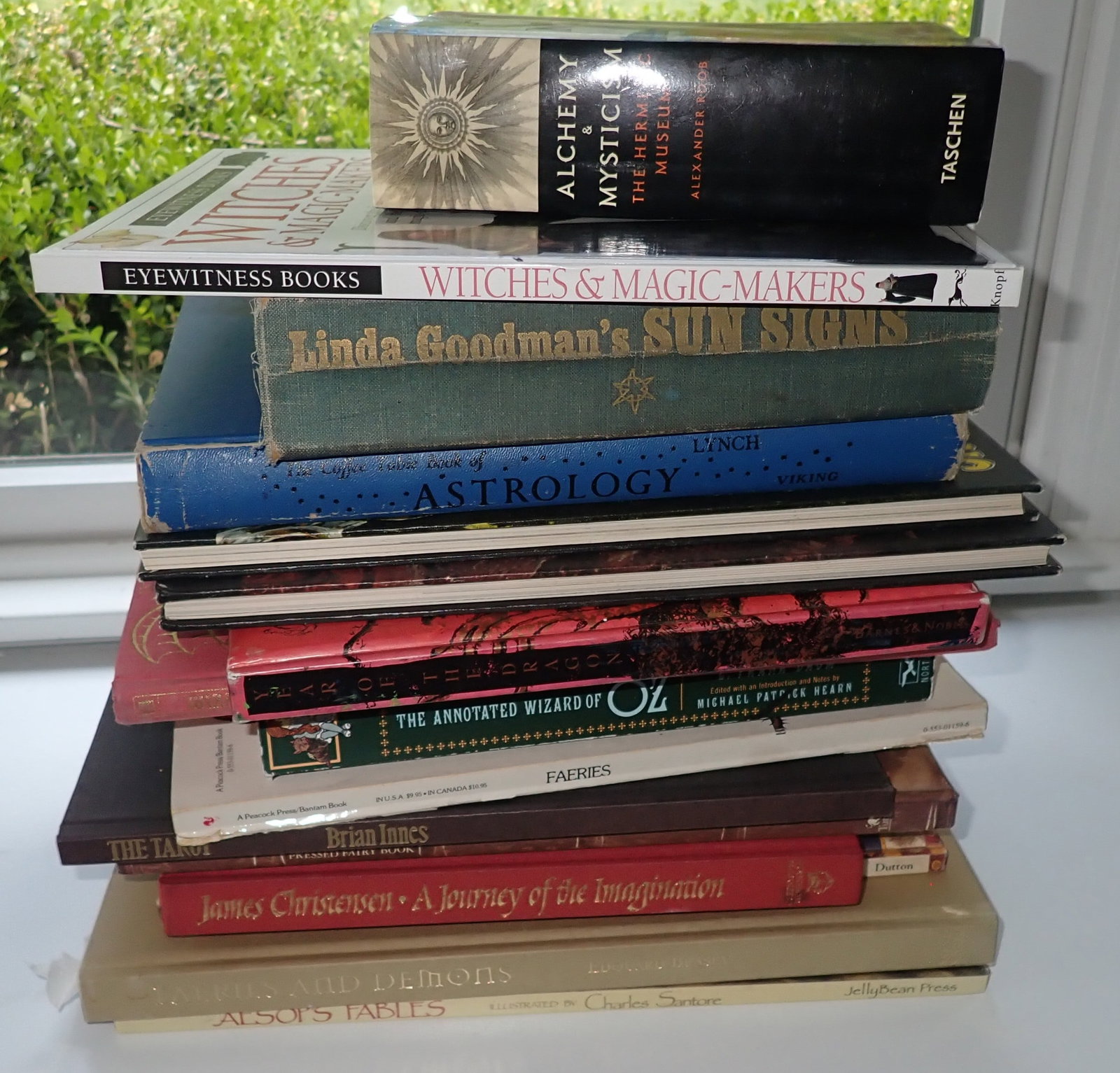 Wizards , Fairies, & Misc Books: Shipping available