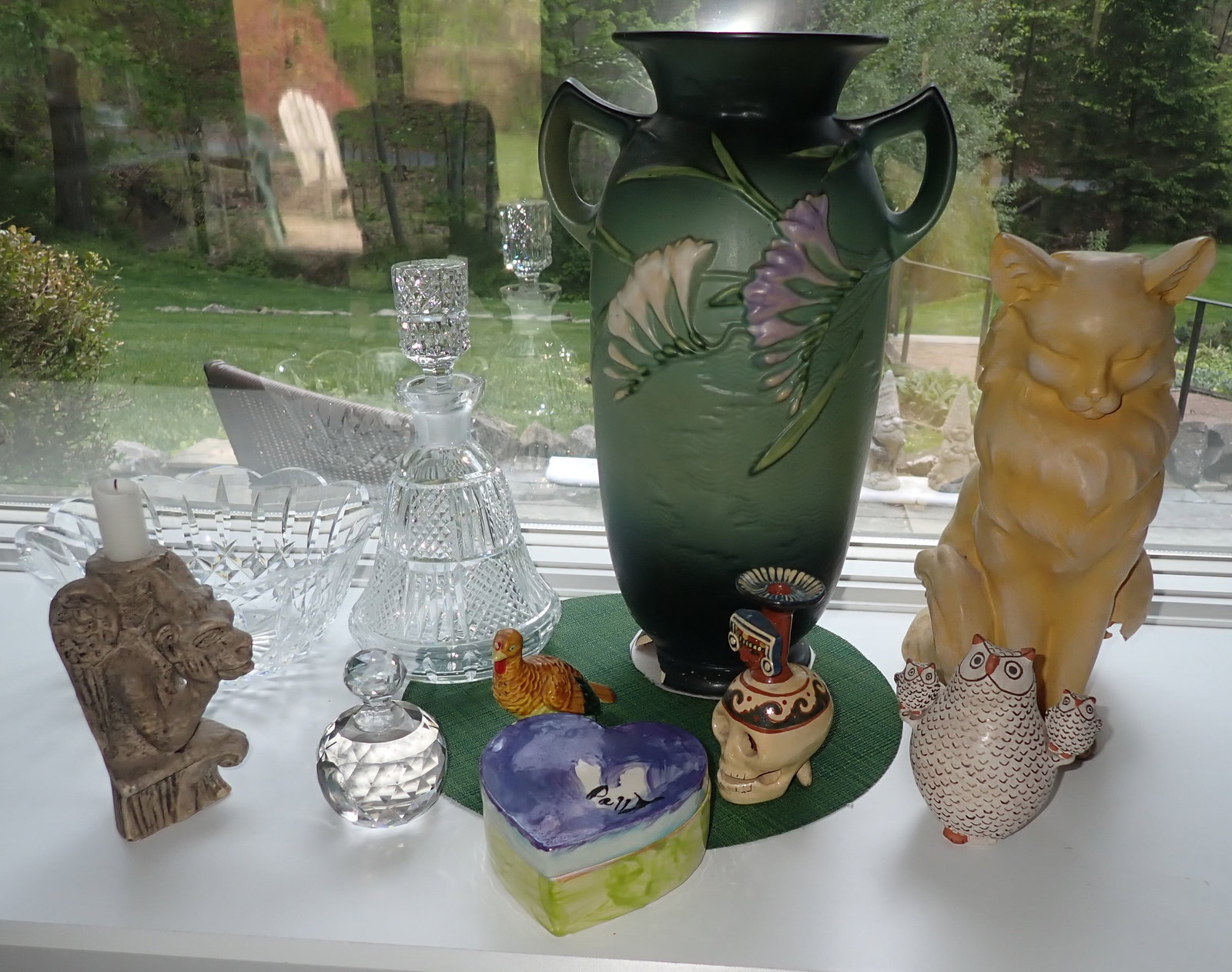 Chipped, Cracked, Broken: NO in house shipping !