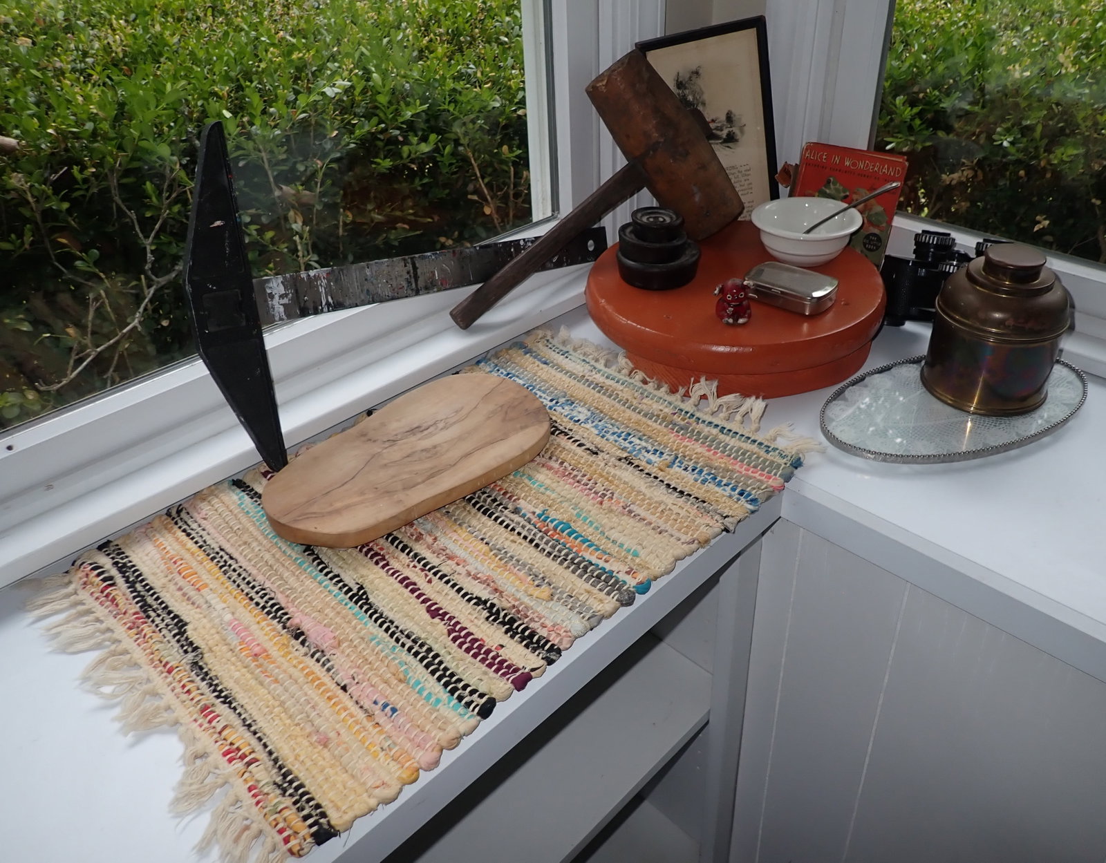 Wooden Mallet, Rag Rug Mat, Binoculars & Misc: NO in house shipping !