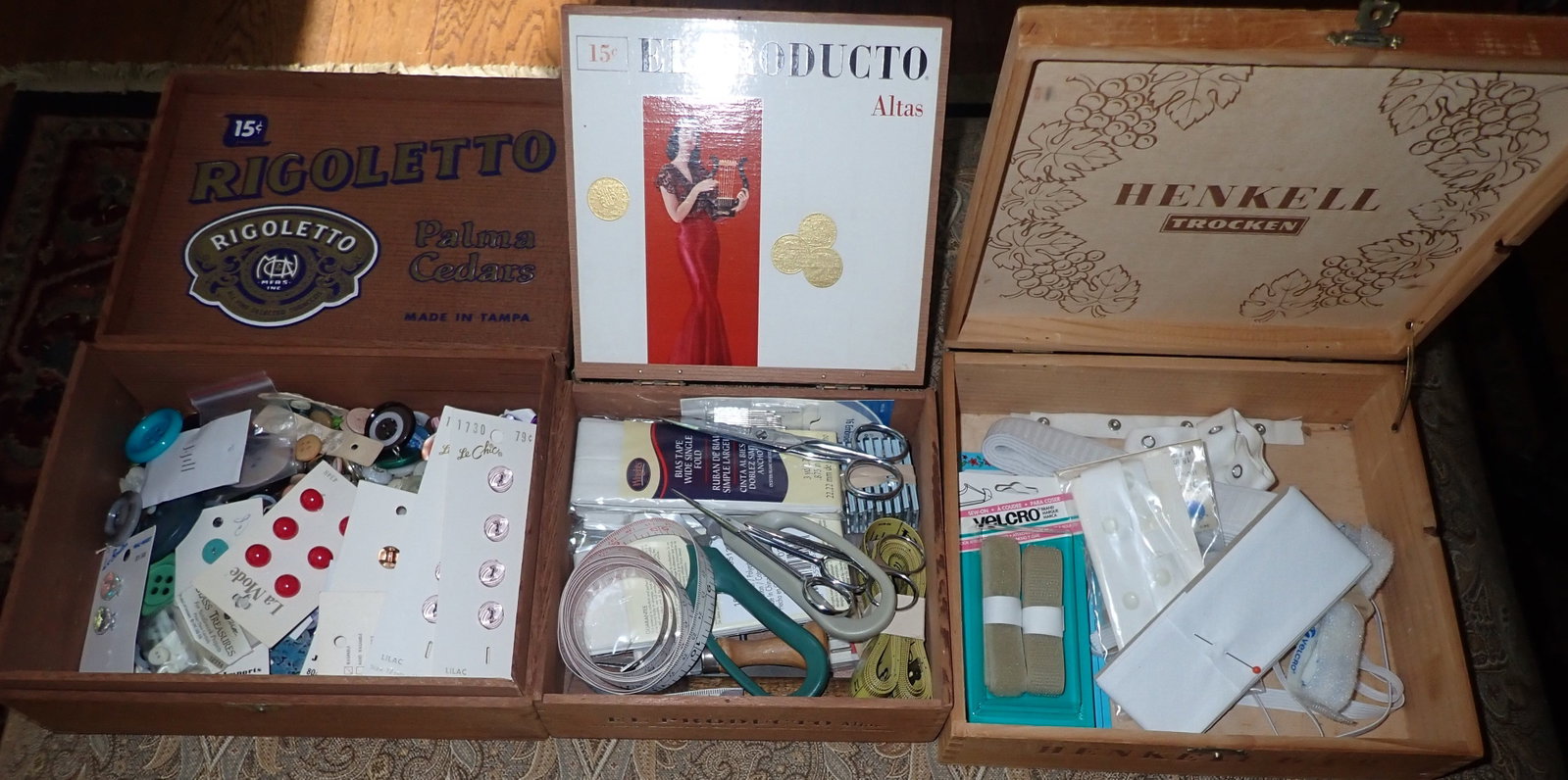 Buttons, Scissors, & Misc Sewing: Shipping available