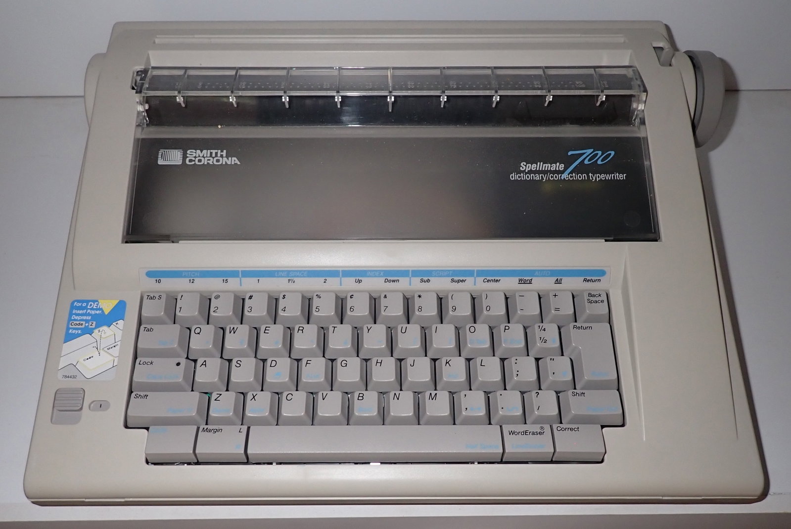 Smith Corona Spellmate 700 Dictionary/Correction Typewriter (1 of 3)