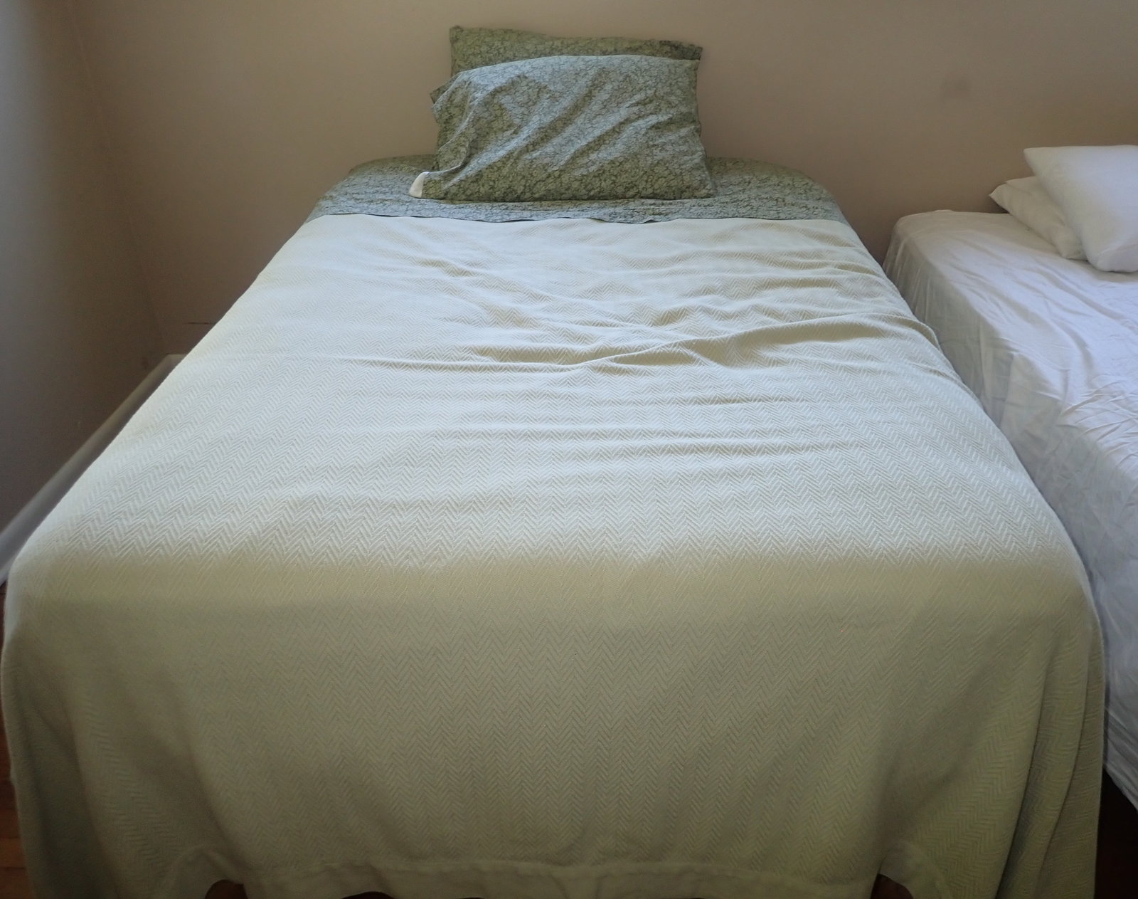 2 Beds - 2