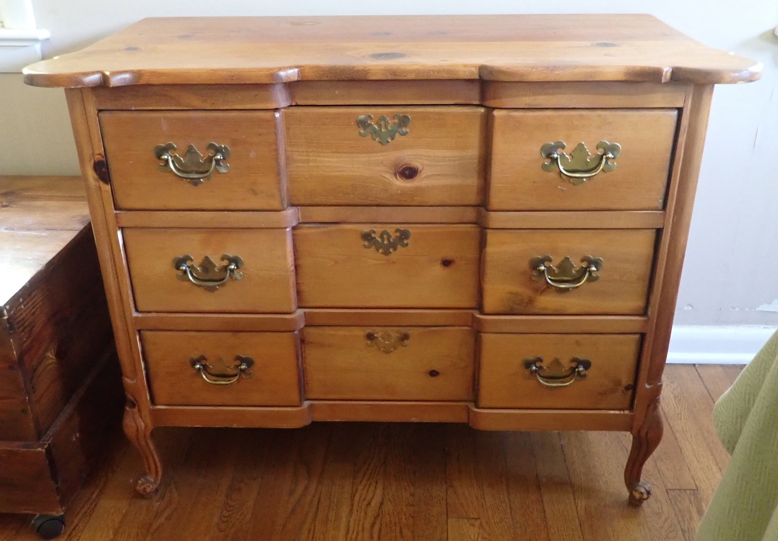 Dresser (1 of 3)