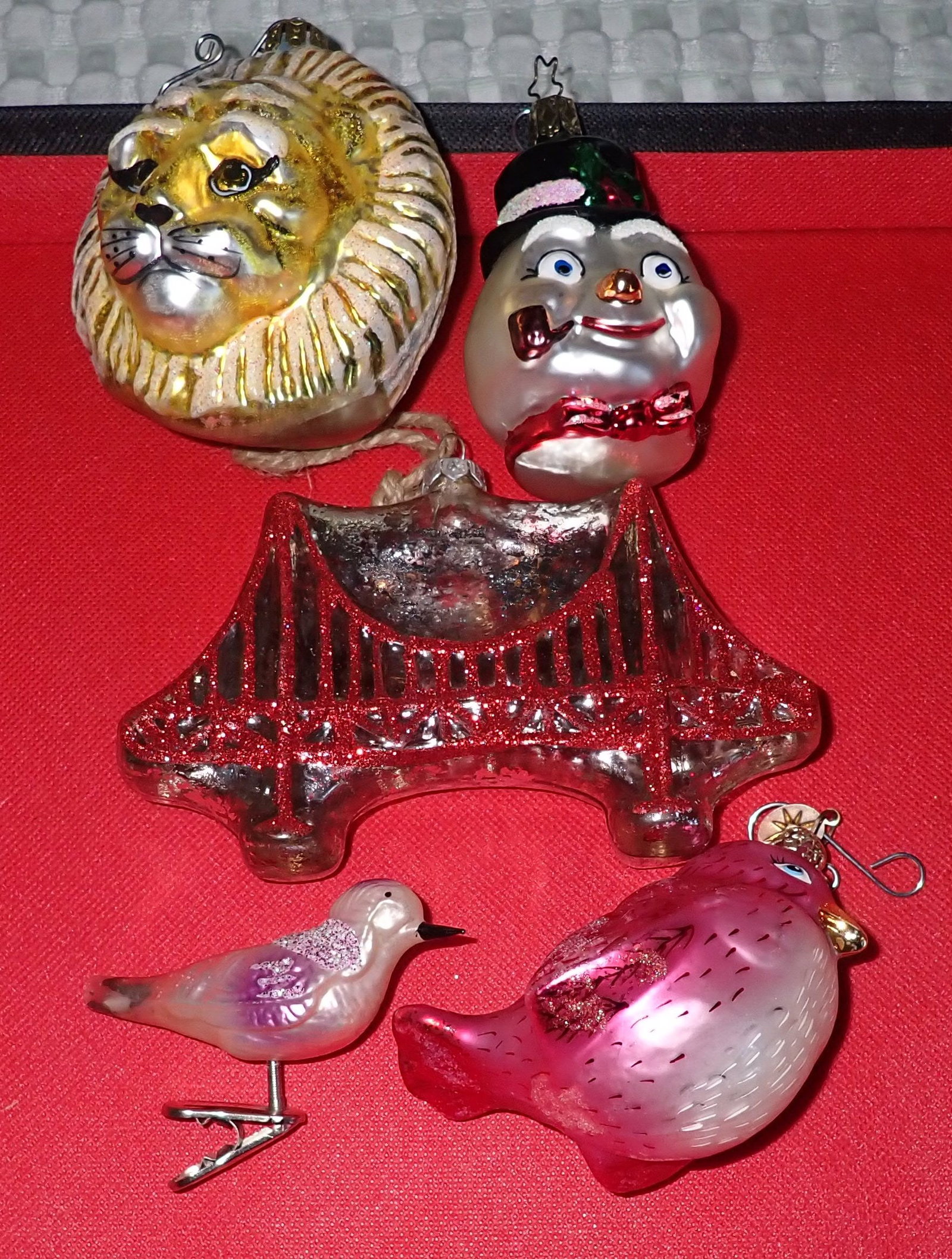 Christmas Ornaments: Shipping available