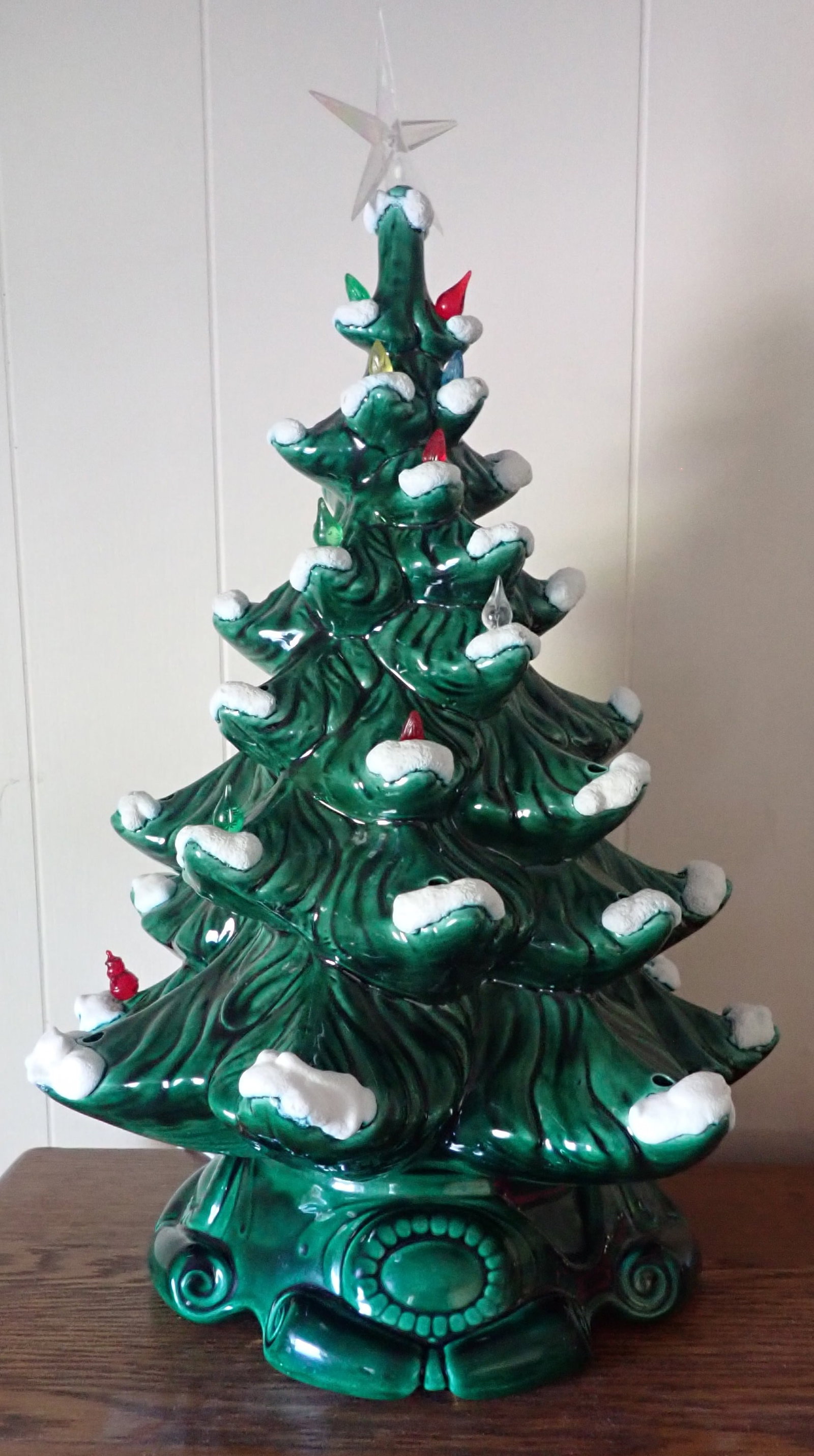 Ceramic Christmas Tree (1 of 4)