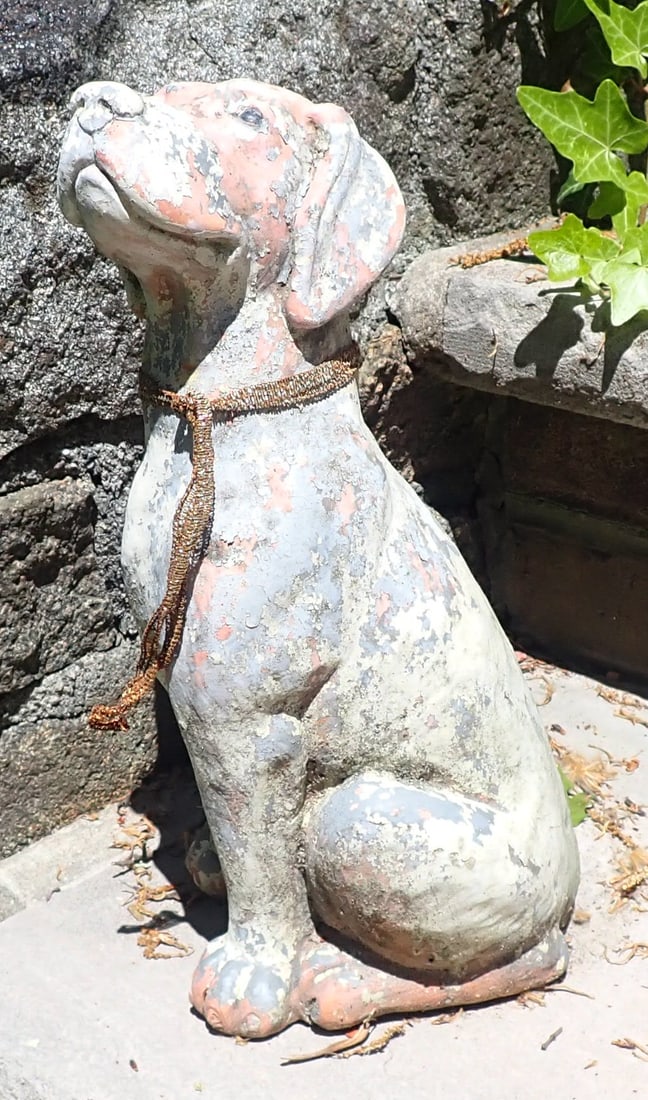Concrete Dog Statue: Apprx 13 1/2" tall. Shipping available