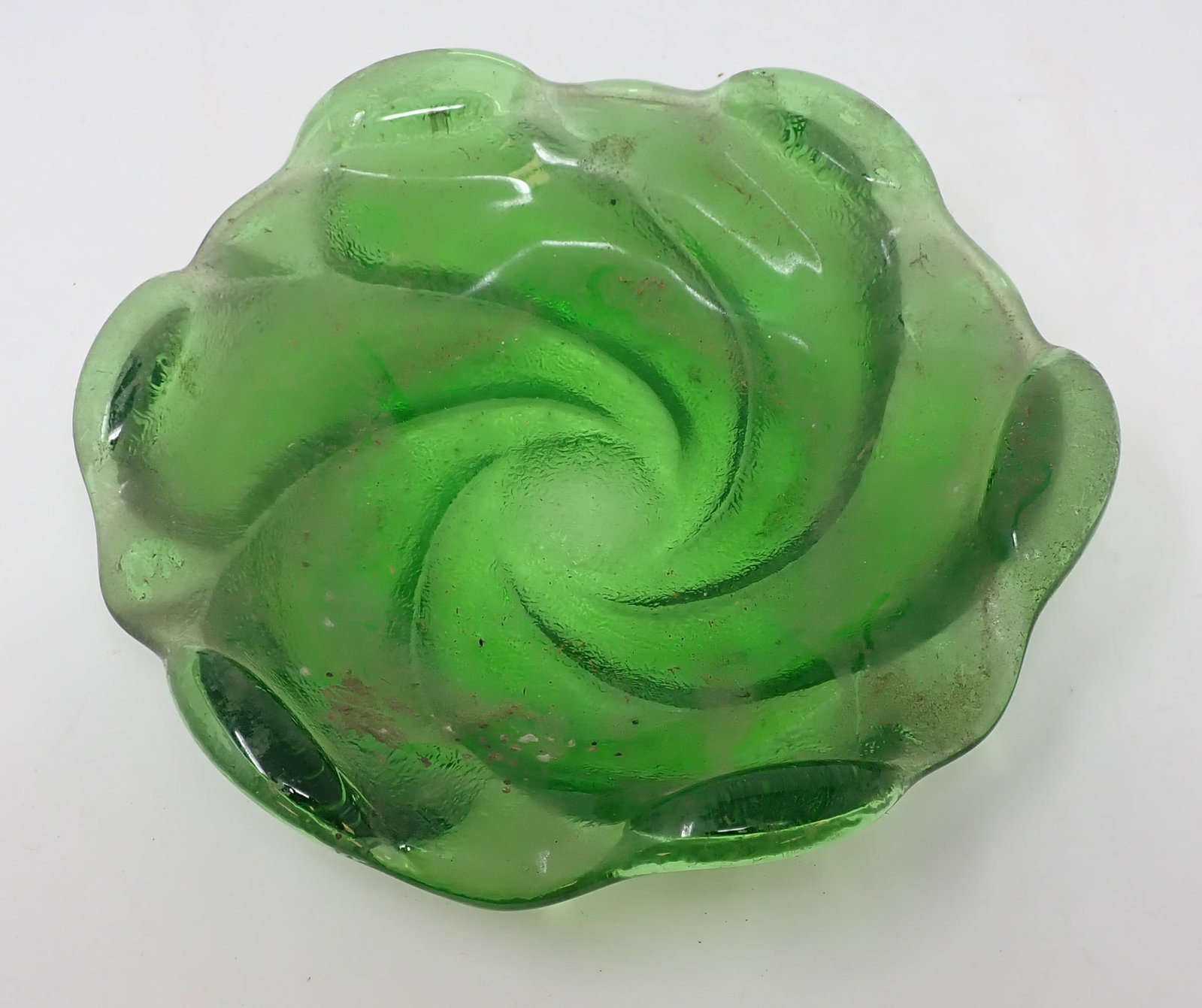 Fenton Candy Dish: Approx 8 1/4" in diameter and 2" tall. Shipping available. Not marked Fenton