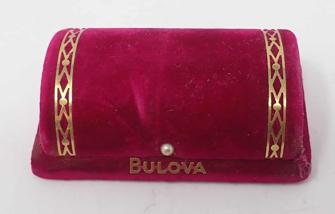 Bulova Watch Case (1 of 5)