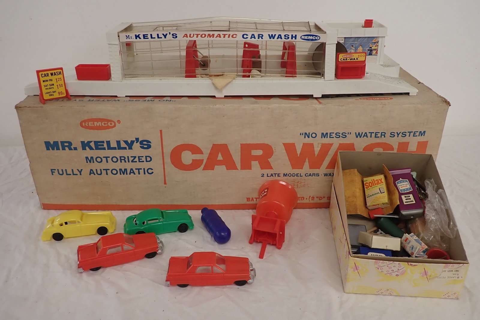 Remco Mr. Kelly's Car Wash (1 of 7)