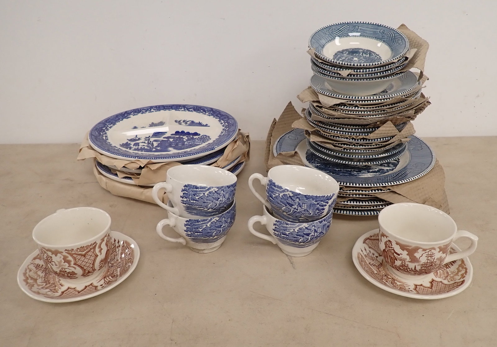 Blue Willow , Currier & Ives Royal Ironstone & Misc (1 of 7)