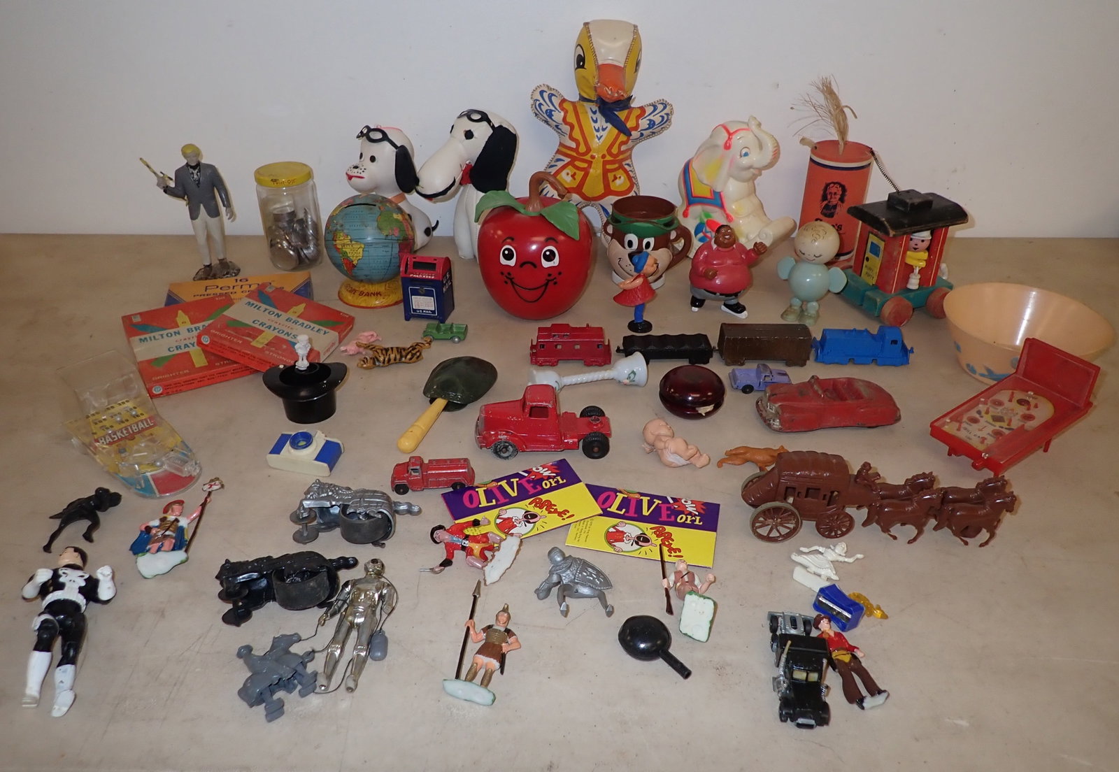 Action Figures, Tootsietoys, Vinyl Animals, Globe Bank , & Misc (1 of 10)