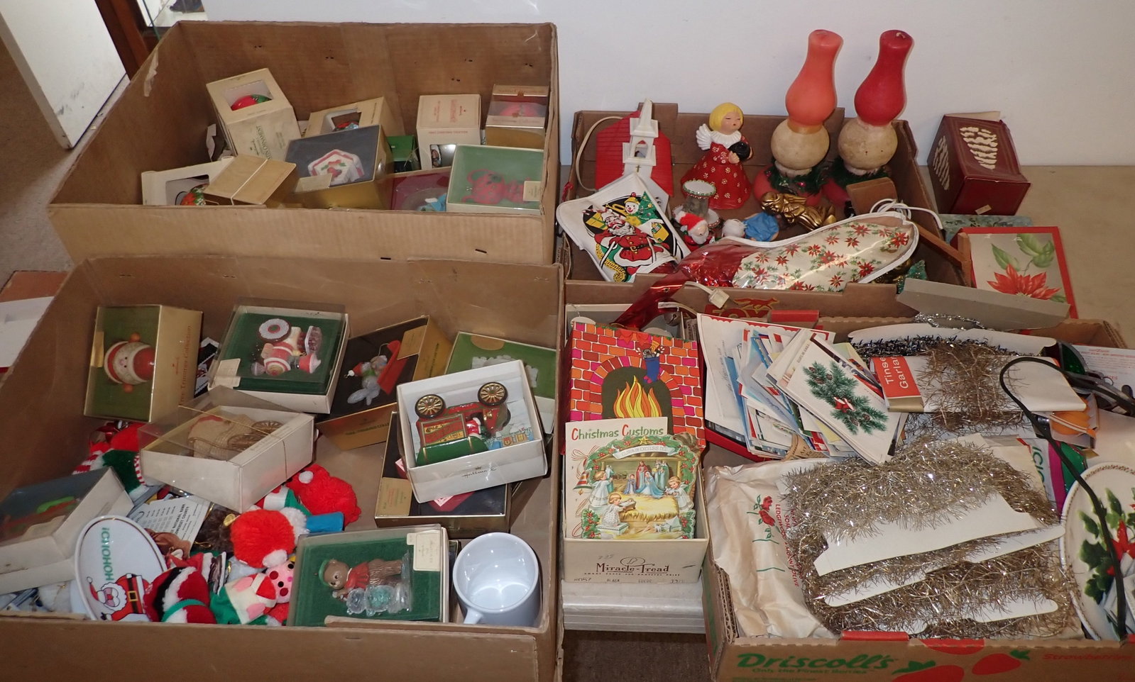 Hallmark Christmas Ornaments & Misc Decorations (1 of 8)