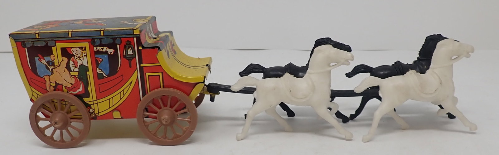 US Metal Toy Tin Litho Stagecoach (1 of 6)