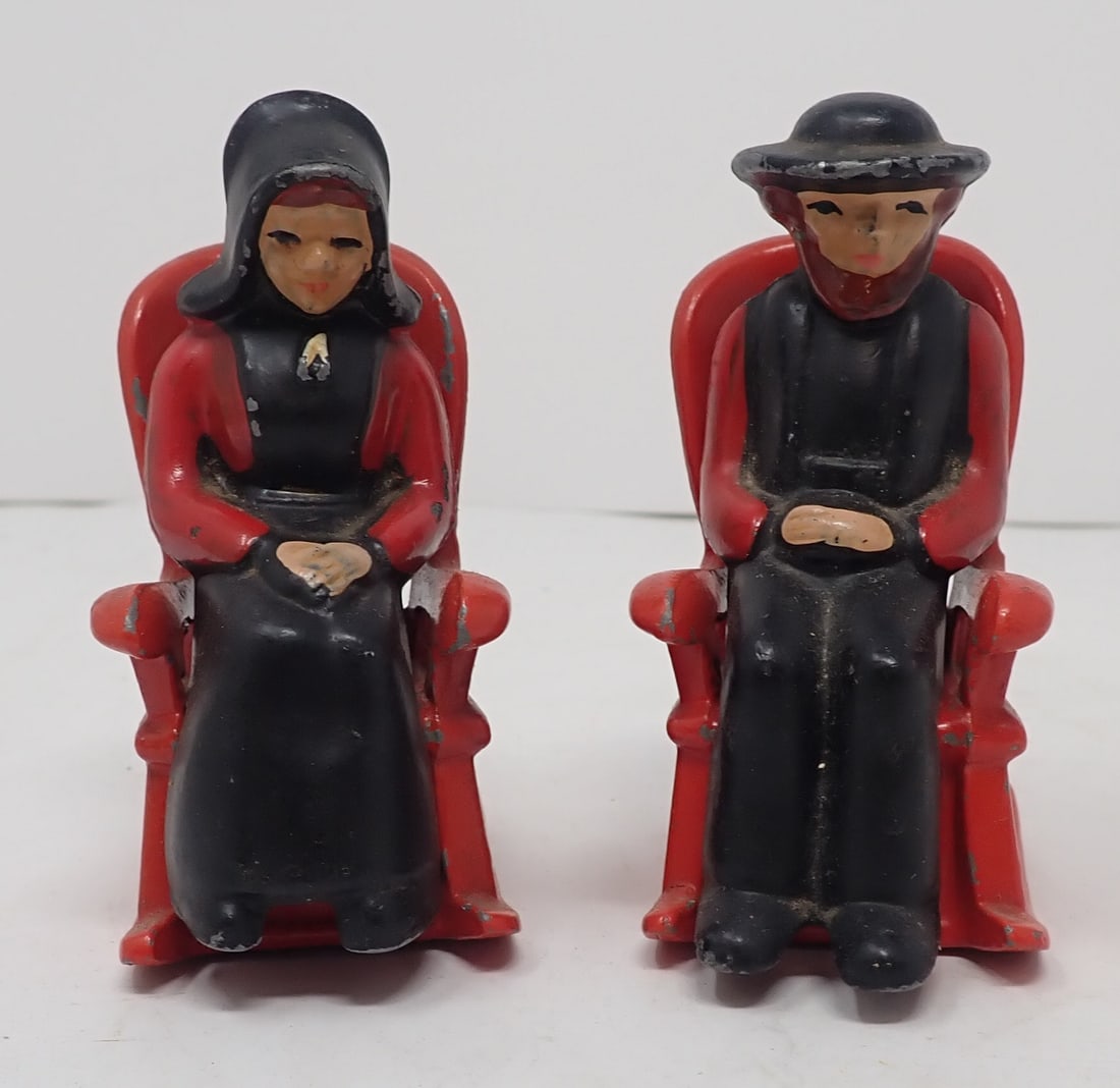 Cast Iron Amish Figural Salt & Pepper Shakers: Approx 3 1/4" tall. Shipping available