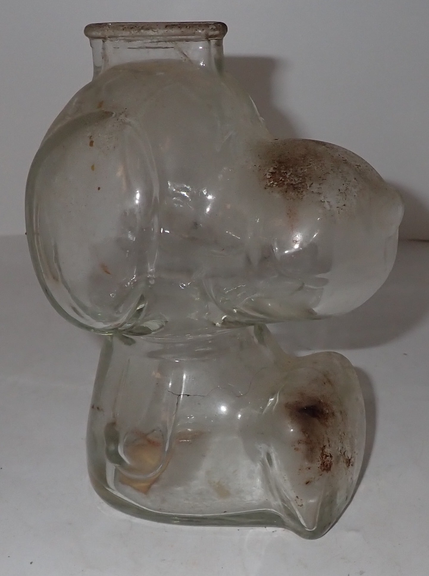 1966 United Feature Syndicate Snoopy Glass Bank: Apprx 6 1/4" tall. Shipping available