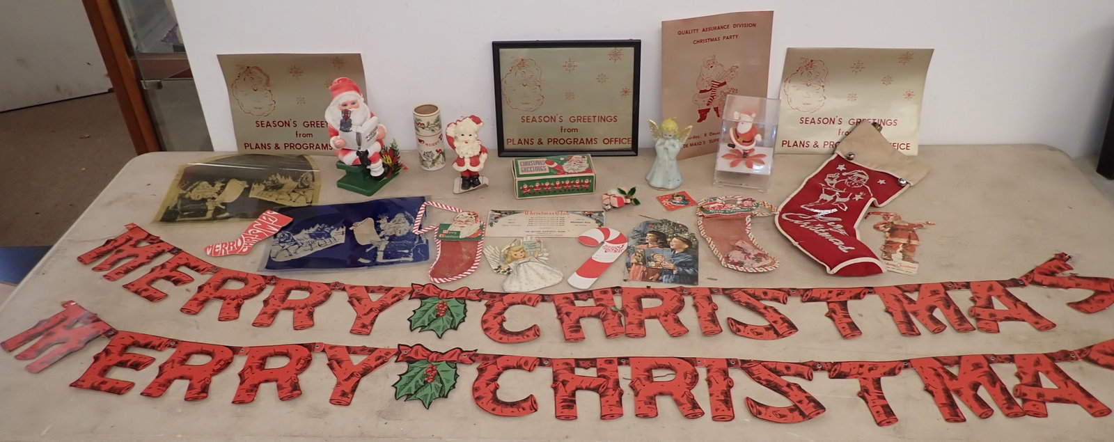 Christmas Decorations: Shipping available