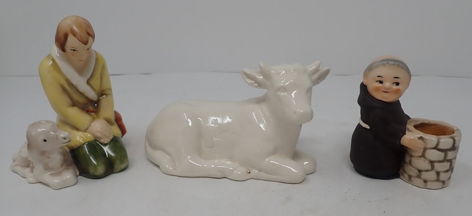 Goebels: Tallest is approx 4". Shipping available