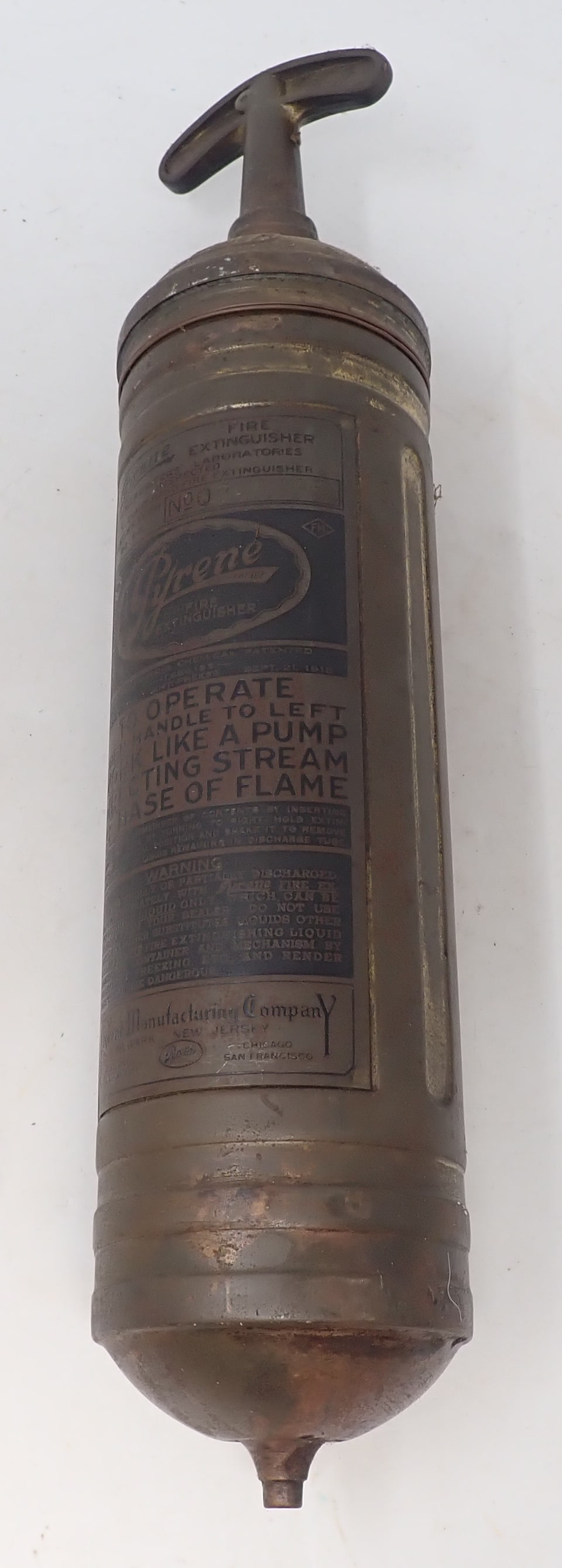 Pyrene Brass Fire Extinguisher (1 of 3)