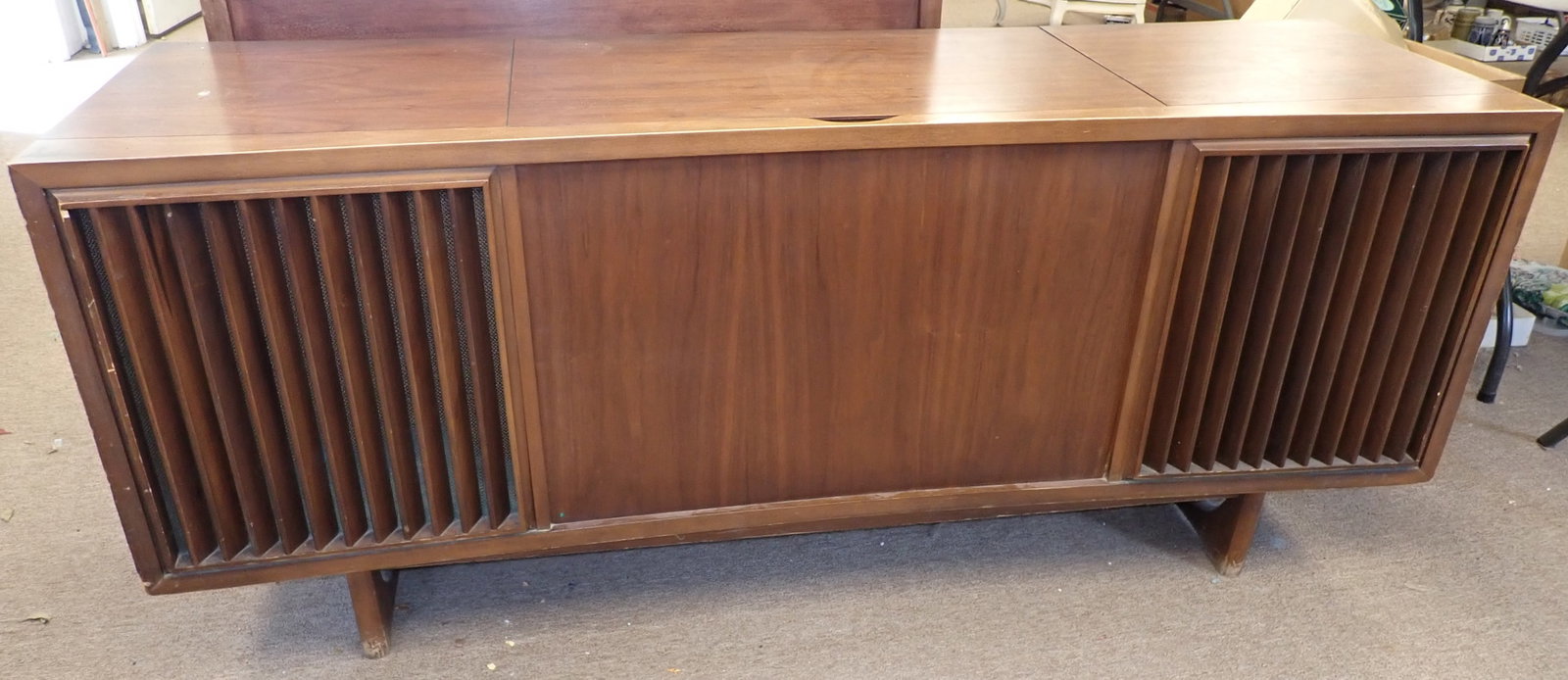 RCA Victor Mid Century Modern Turn Table Stere0 (1 of 7)