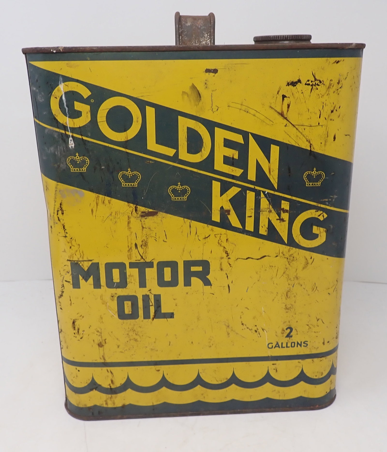 2 Gallon Golden King Motor King Can (1 of 5)