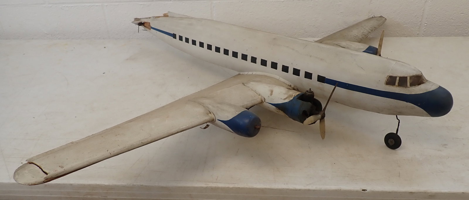 U Control Gas Model Airplane (1 of 5)