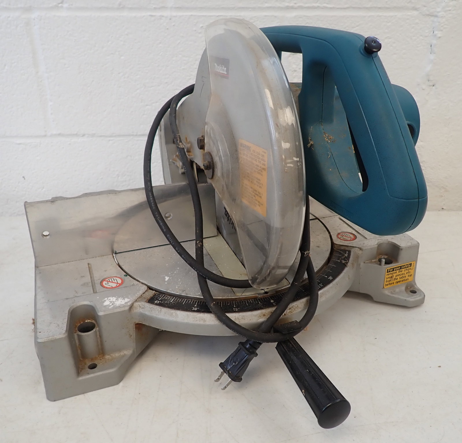 Makita LS1030N Miter Saw: NO in house shipping !