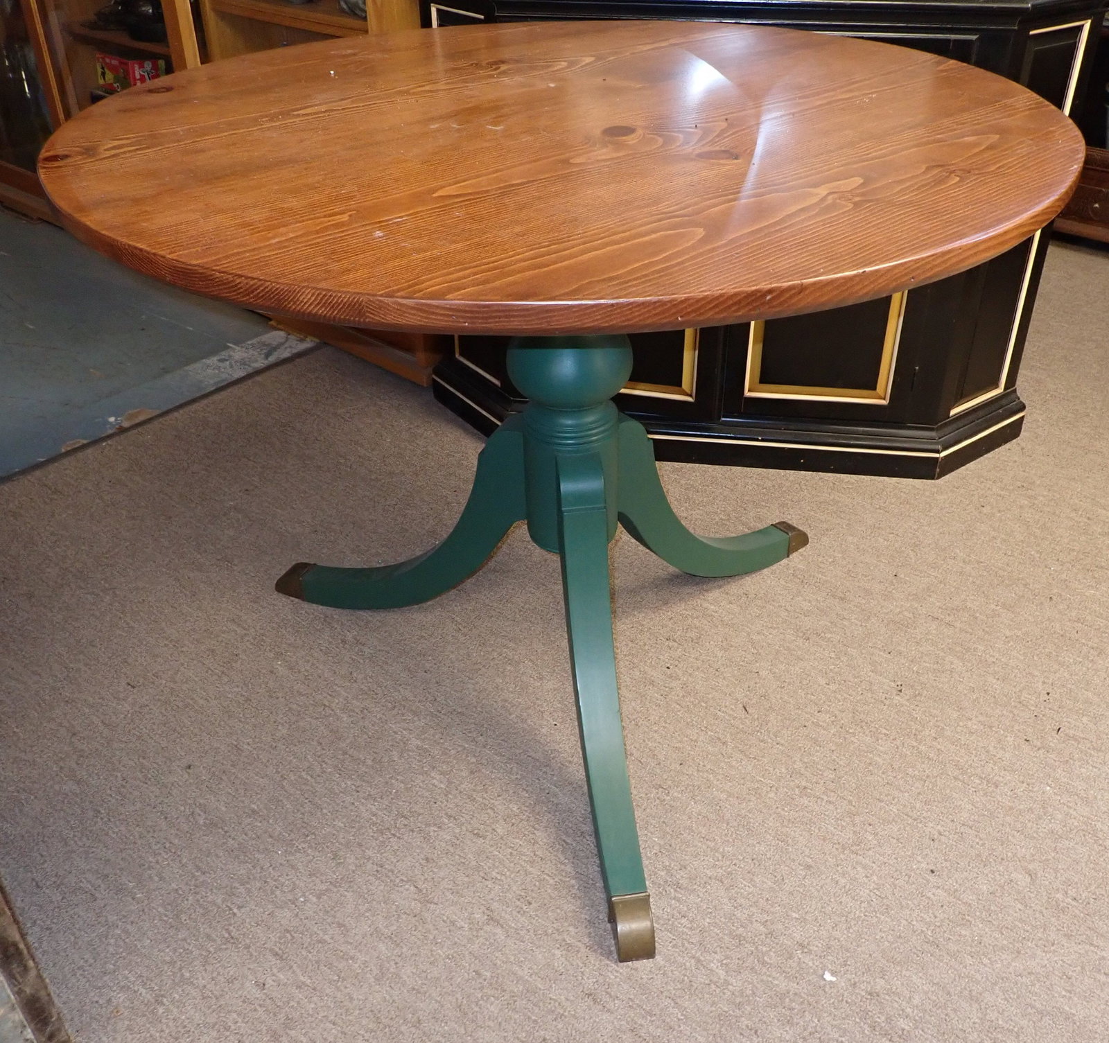 Pedestal Table w/ Base in Green Paint: Approx 38 1/4" in diameter and 29" tall. No in house shipping !