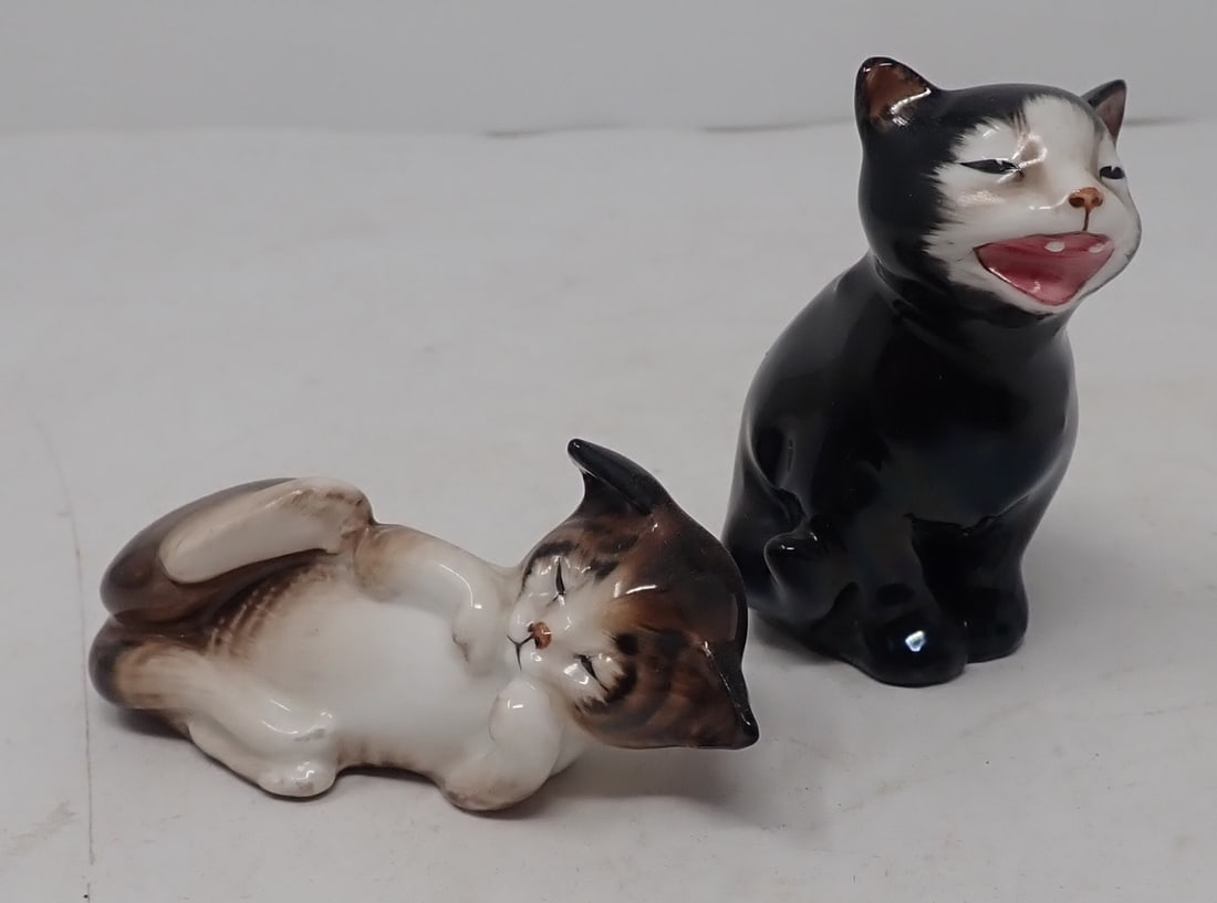 2 Royal Doulton Cats incl Lucky: Tallest is apprx 2 3/4" tall. Shipping available