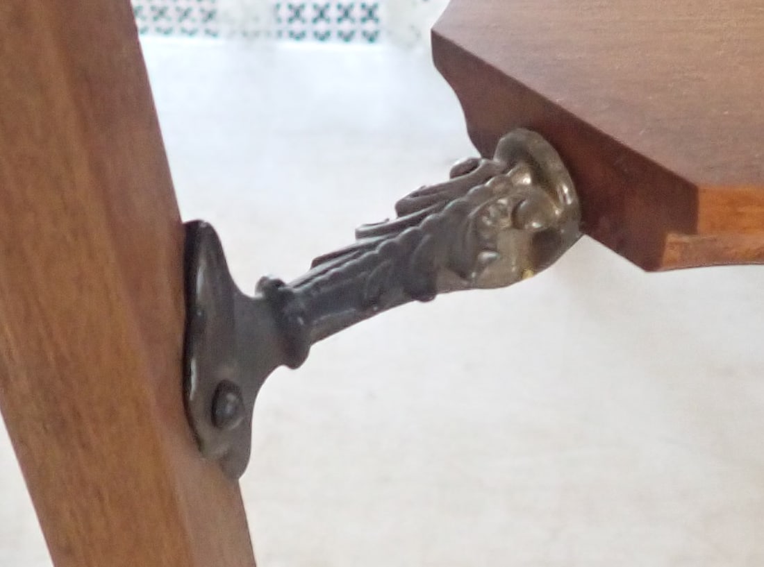 Victorian Parlor Table - 4