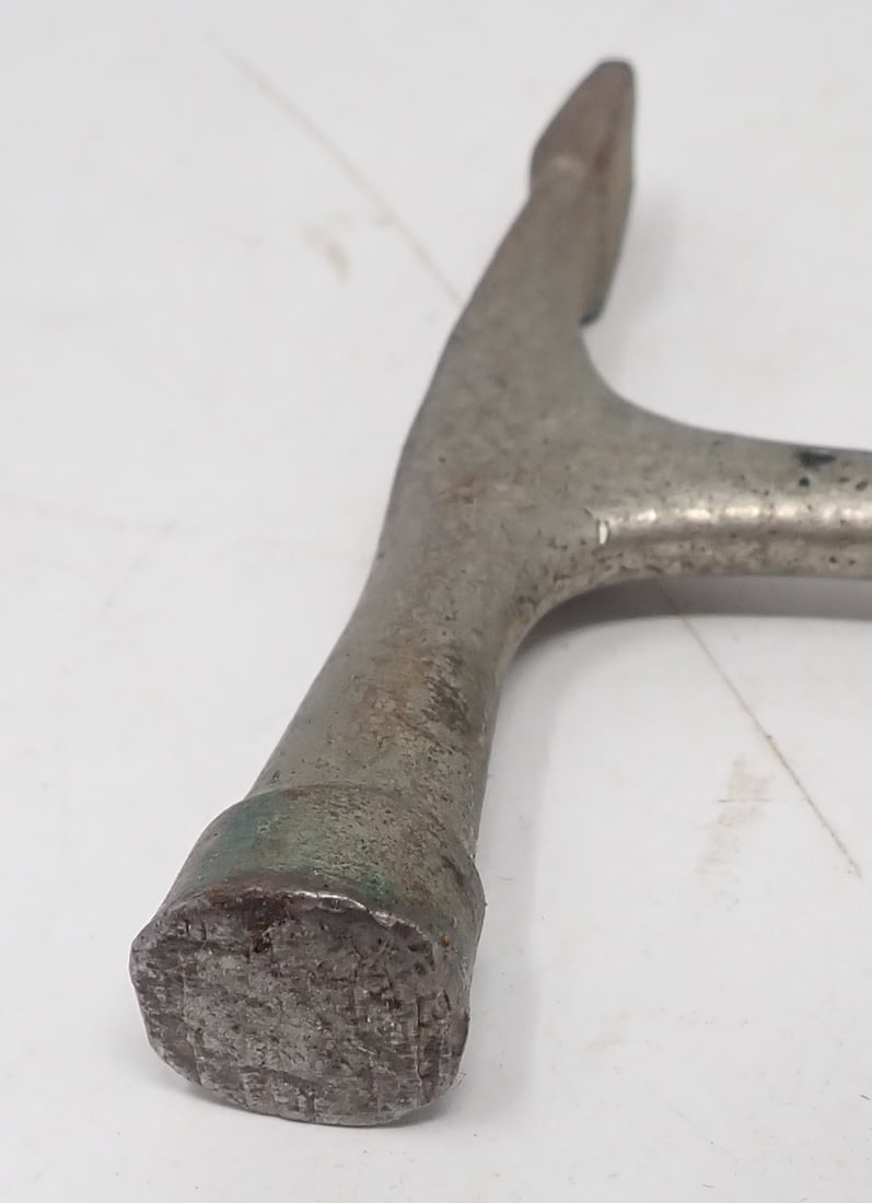 Hammer and Chisel - 4