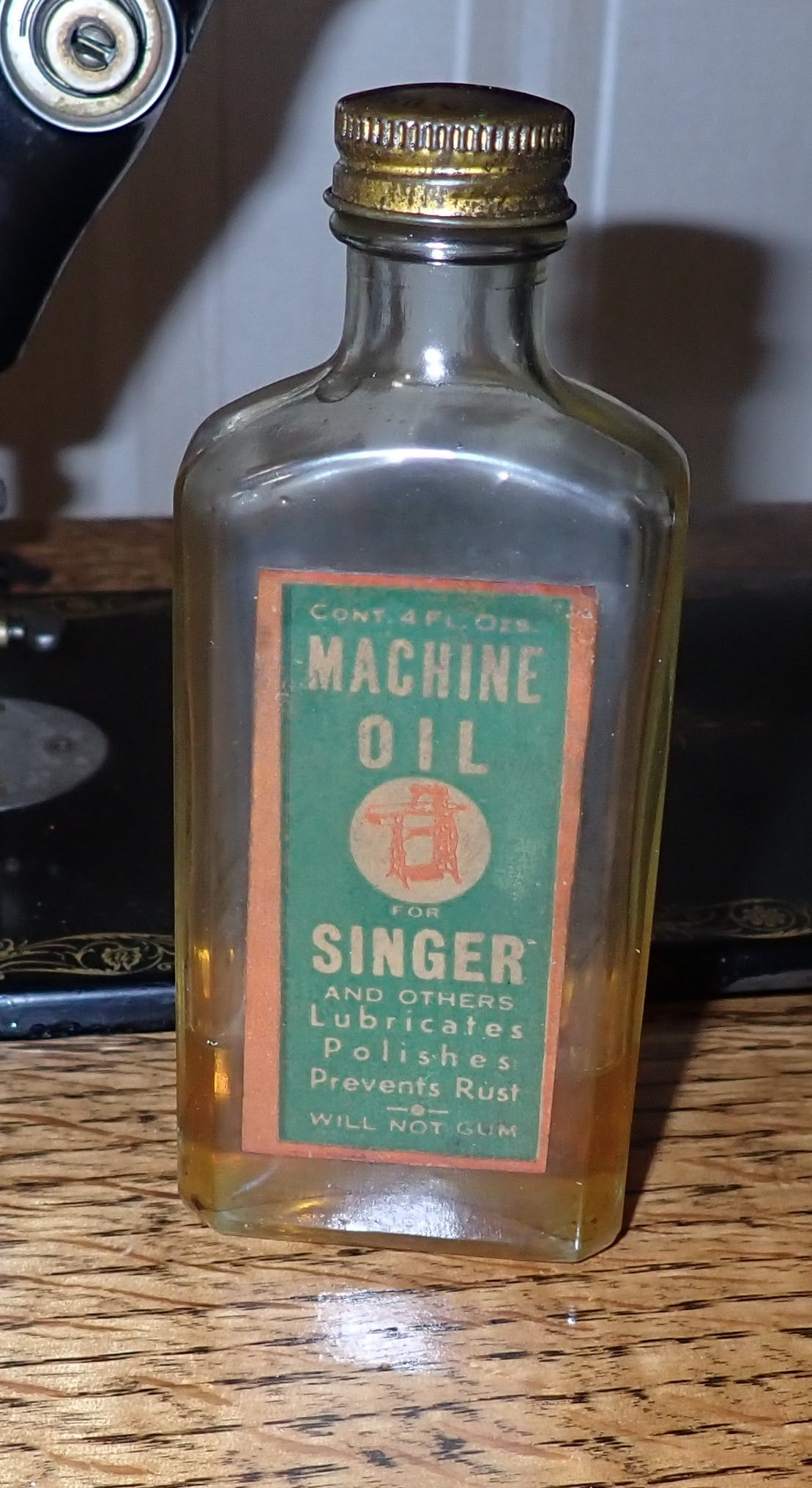 Singer Treadle Sewing Machine - 6