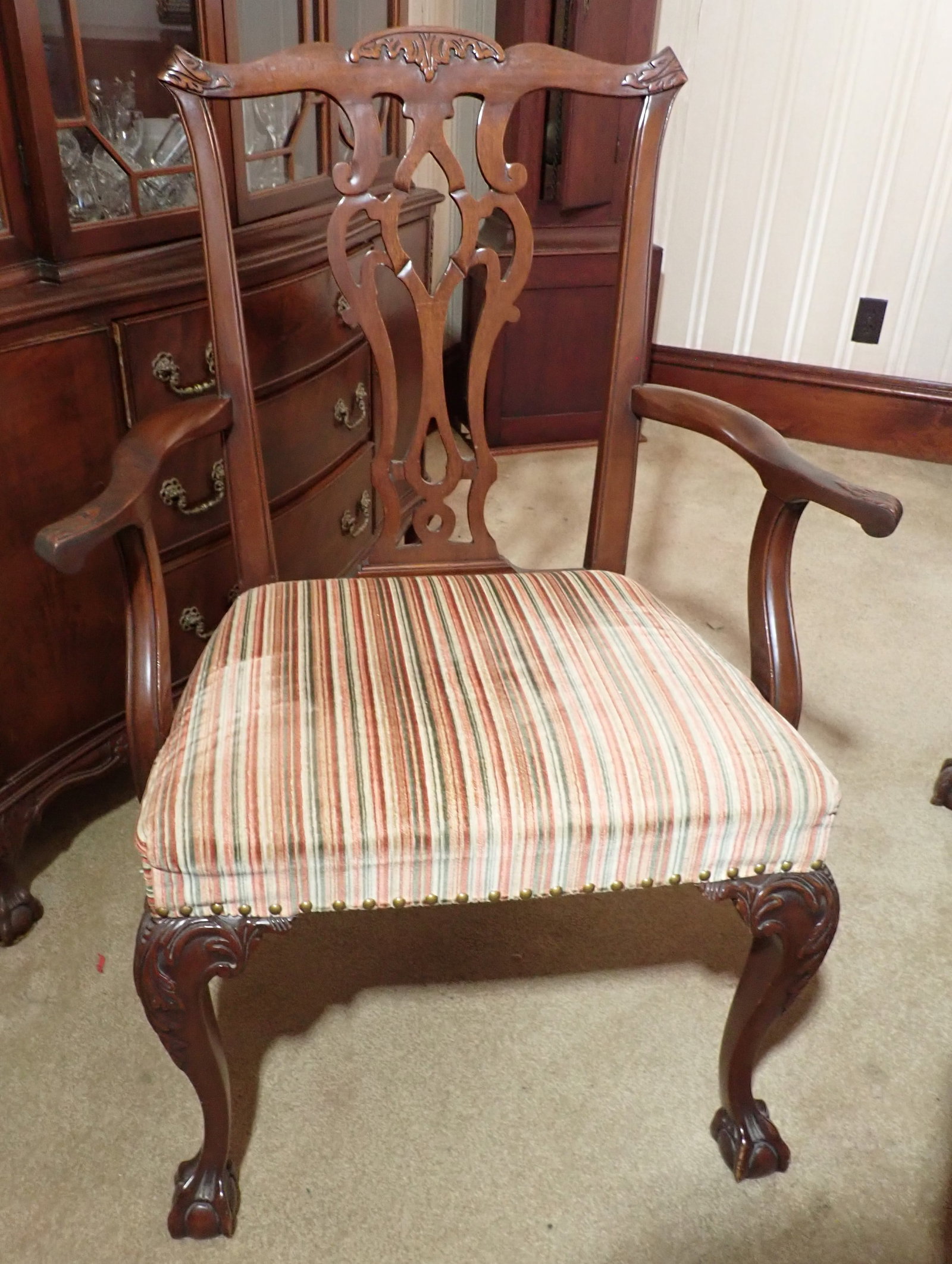 Van Sciver 10pc Chippendale Dining Room Set - 17