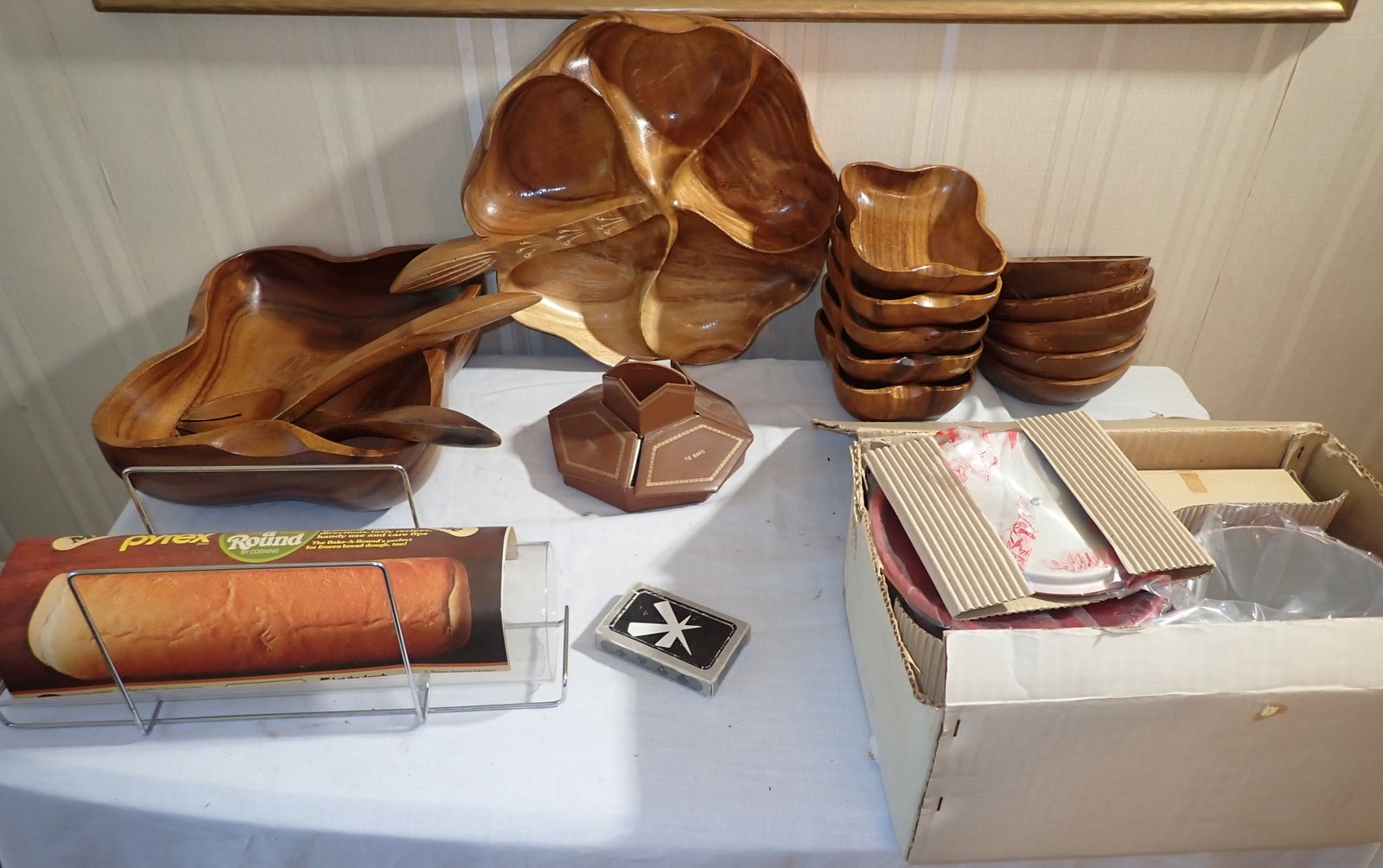 Wooden Trays, Bowls, Pyrex Bake a Round, & Misc: No in house shipping !