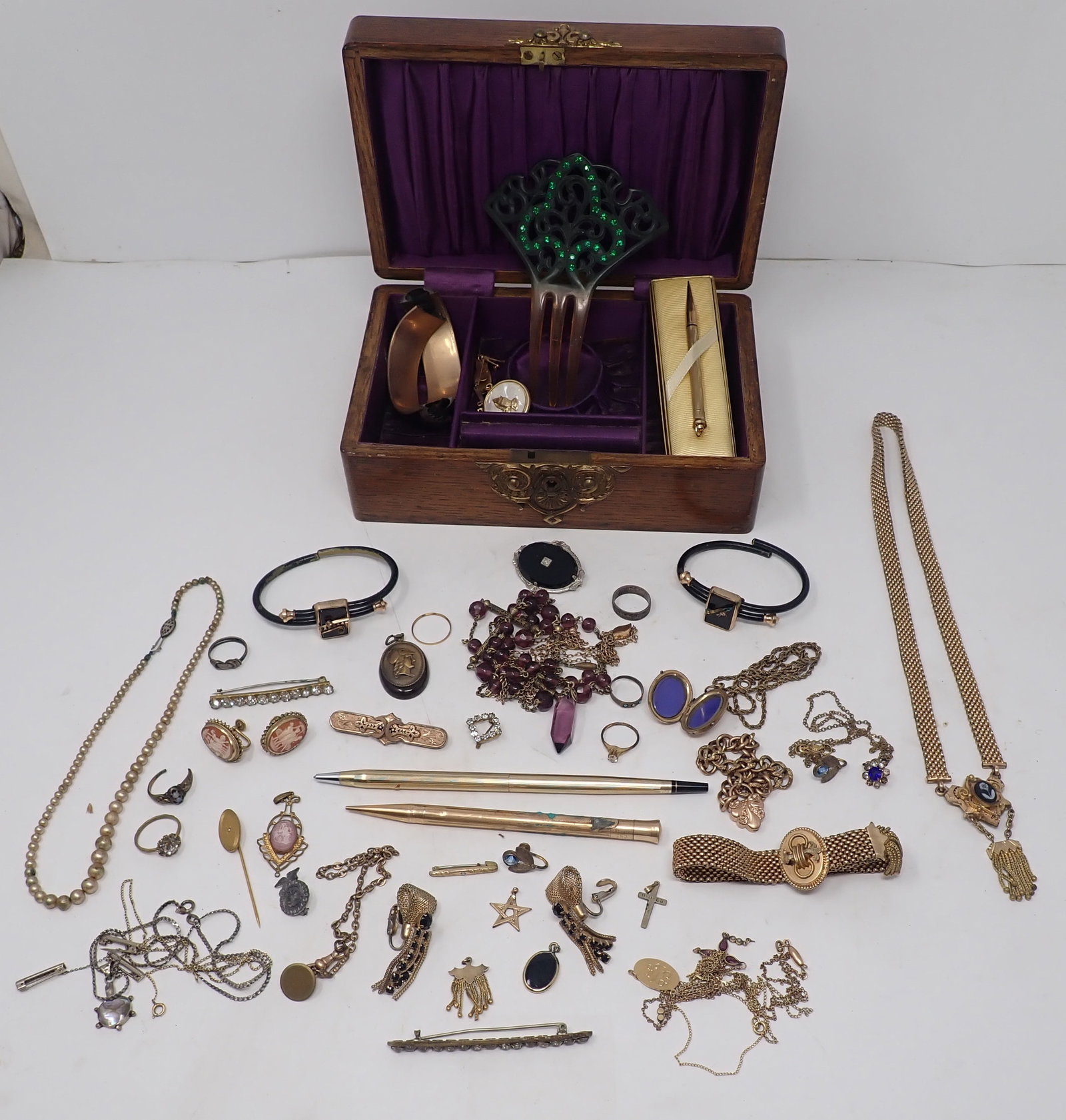 Estate Jewelry & Oak Box (1 of 15)