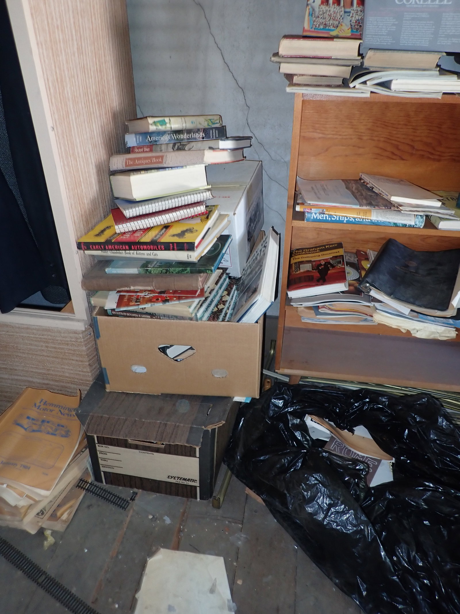 Partial Attic Contents - 5