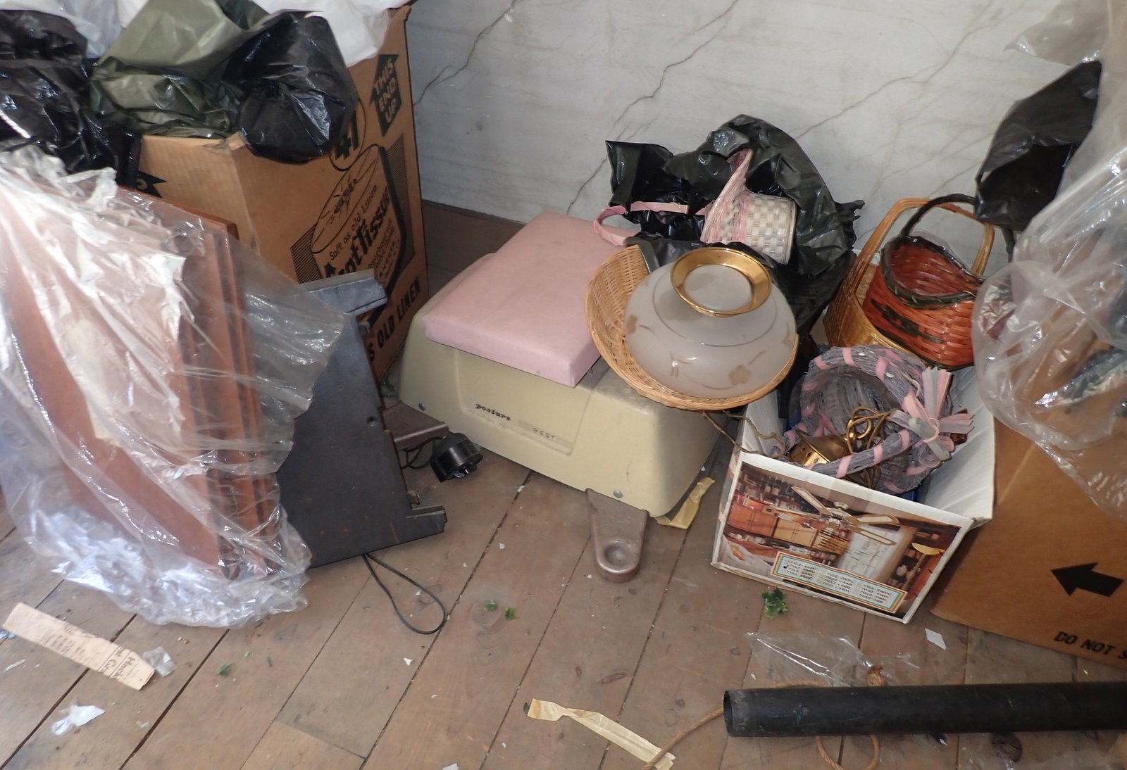 Partial Attic Contents - 9
