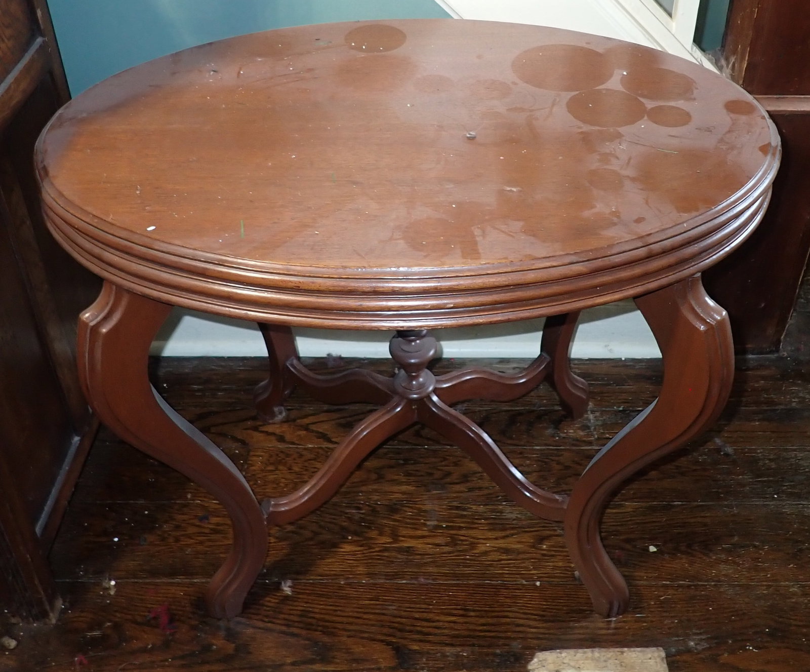 Oval Accent Table - 2