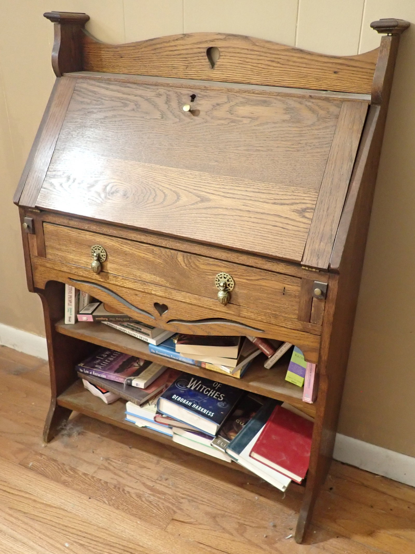 Slant Front Desk (1 of 5)