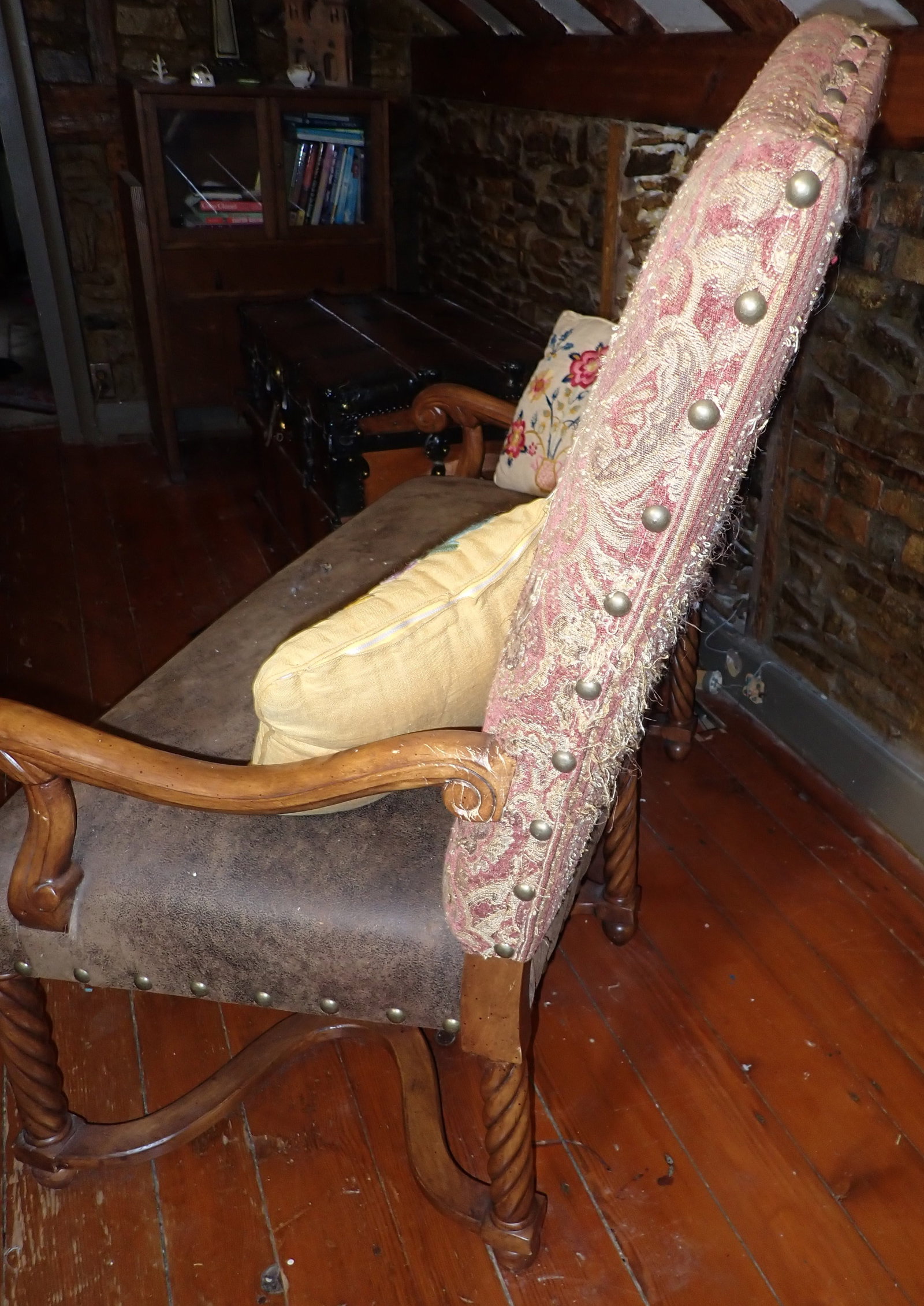 High Back Settee - 7