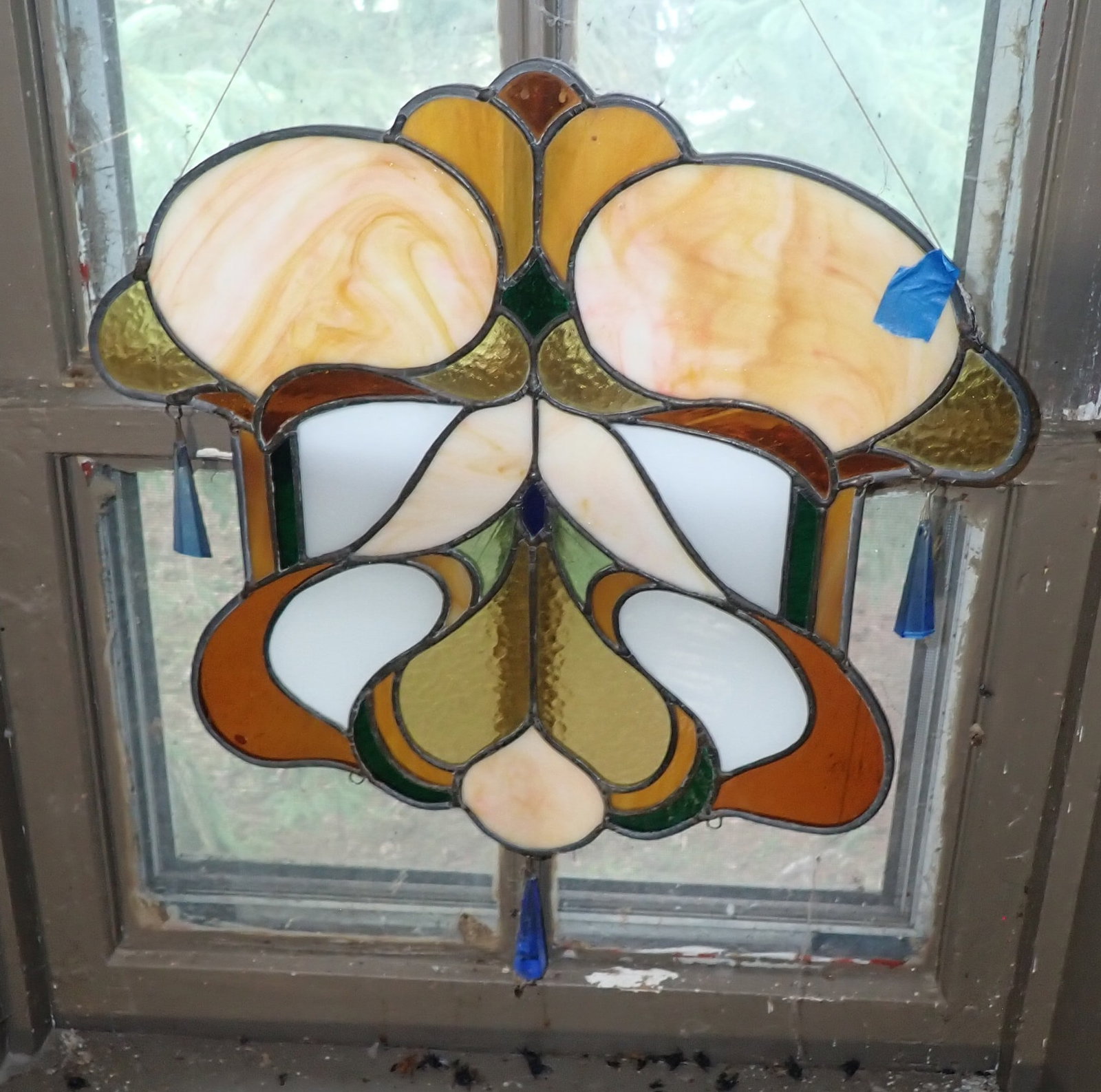 Stained Glass Window Art: Approx 14 1/2" x 18 1/2". No in house shipping !