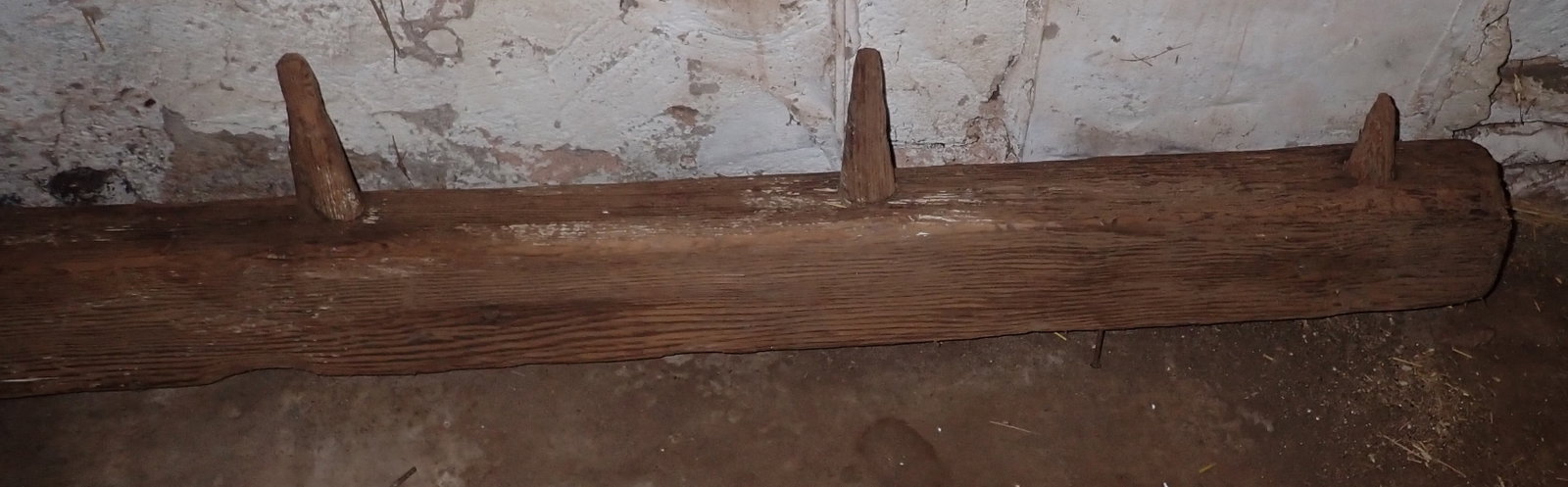 Insulator Post - 2