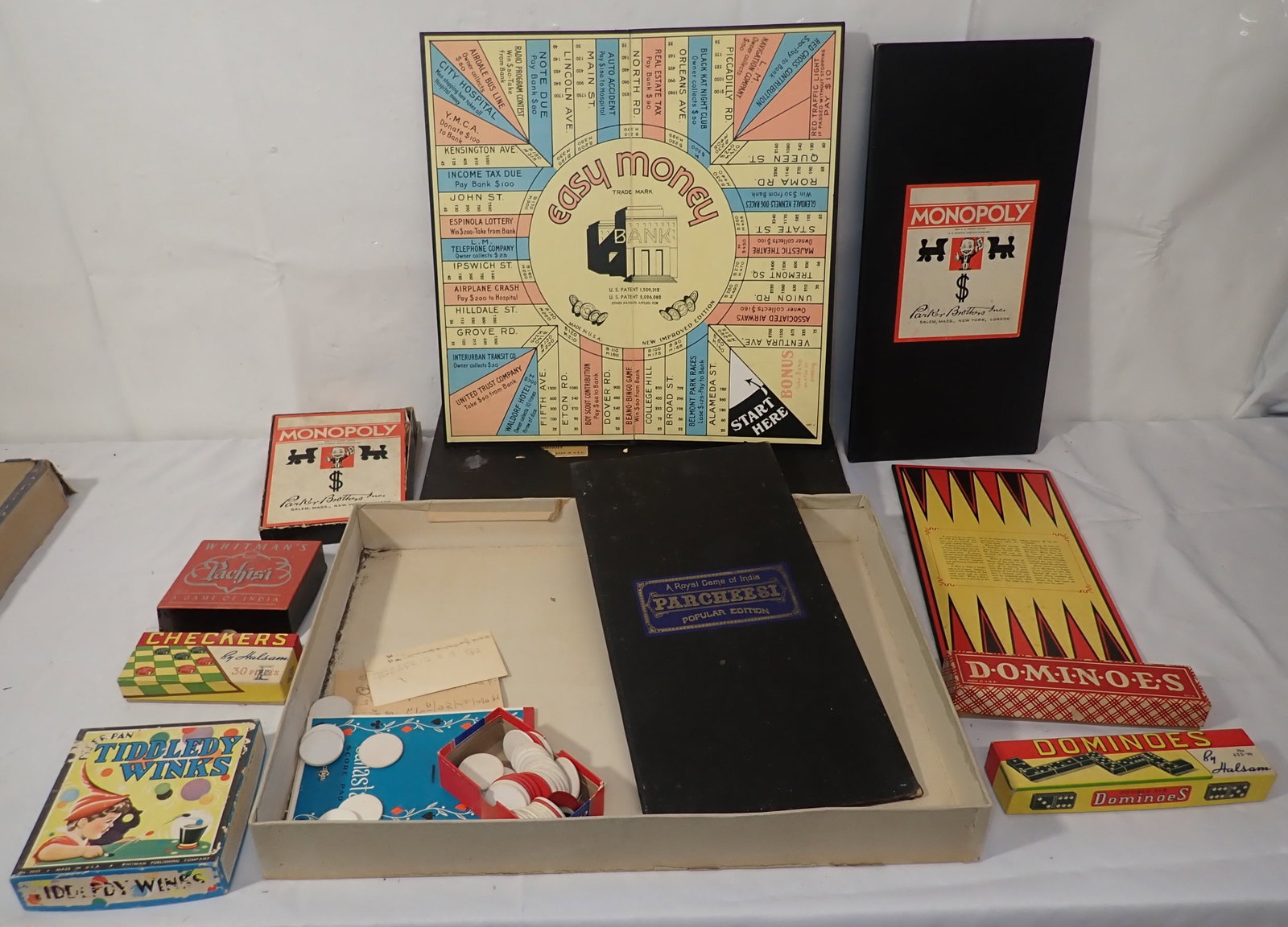 Dominoes, Monopoly, Peter Pan Tiddly Wink & Misc: We do not guarantee they are complete. No in house shipping !