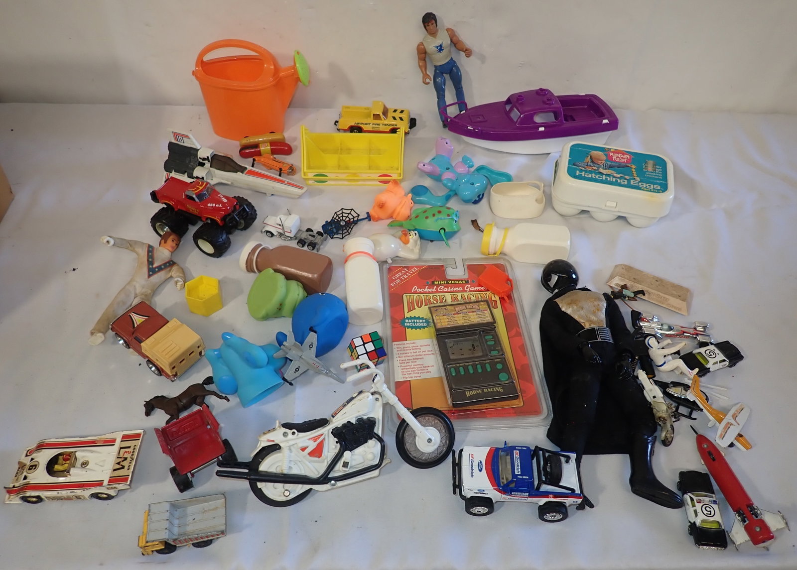 Mixed Lot of Toys: Shipping available