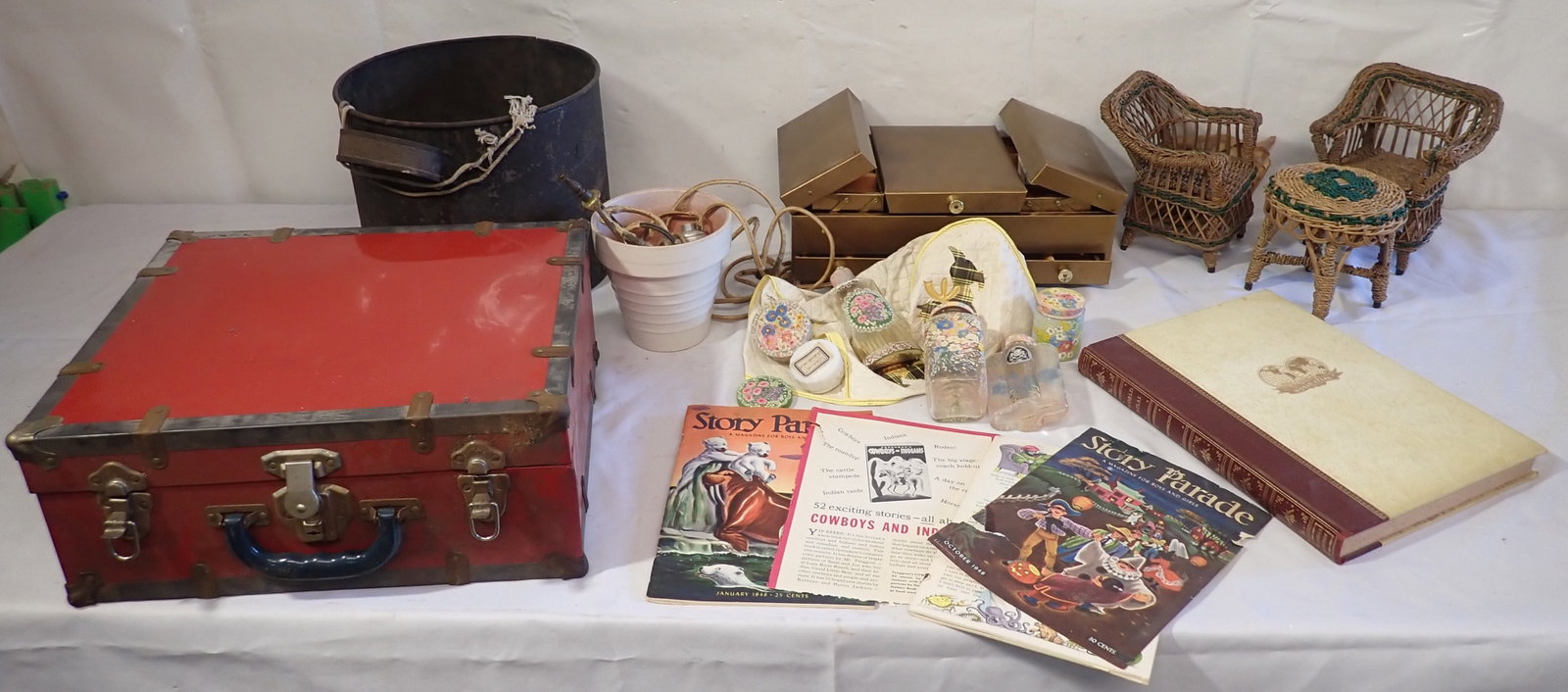 Roller Skates & Misc Table Contents: Must take all ! No in house shipping